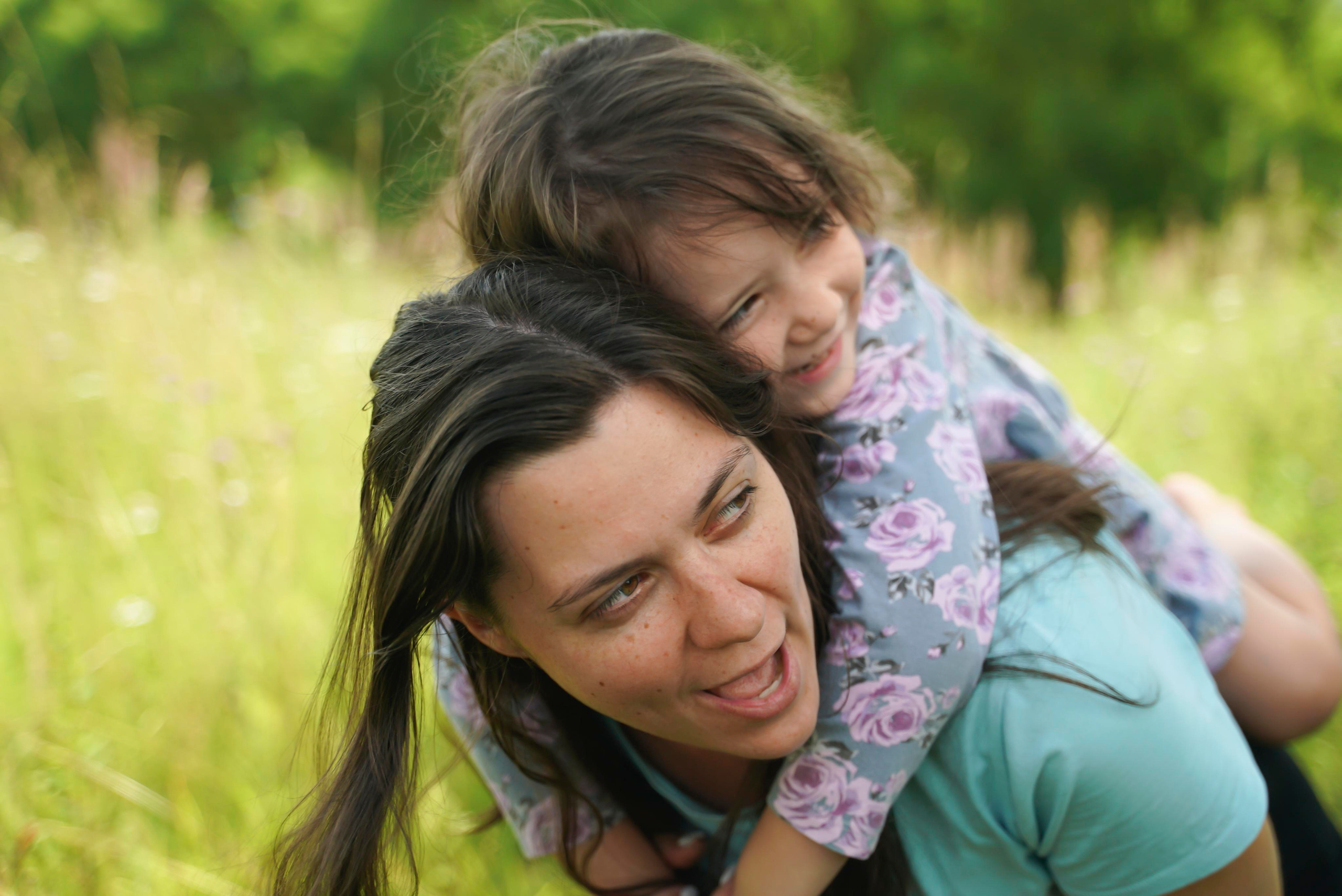 Снимаю вашу семью дома, в парке или в полях. Видеограф Осинина Татьяна — видеосъемка в Москве