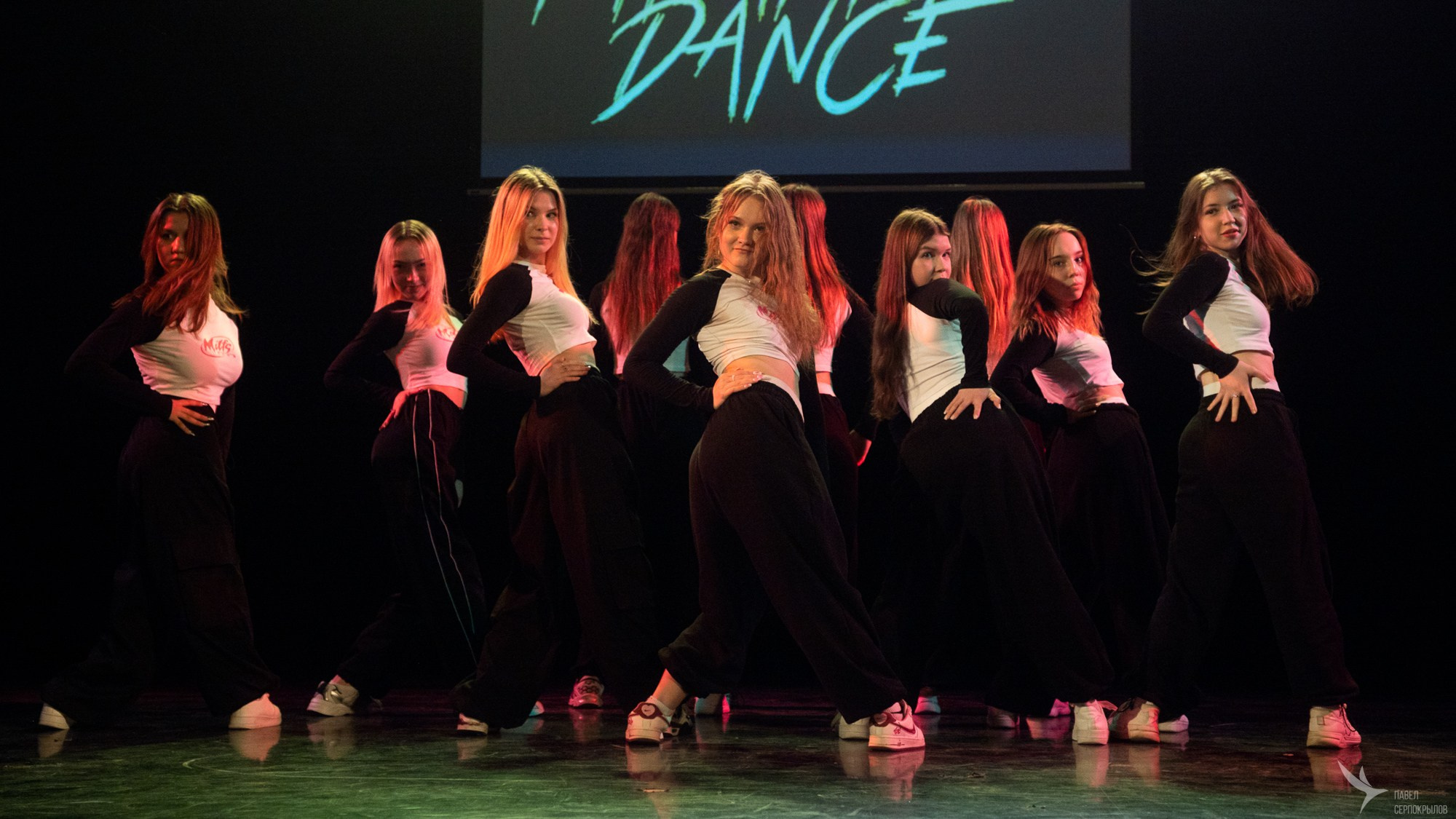 Pineapple'di dance. Репортажный фотограф в Казани Павел Серпокрылов