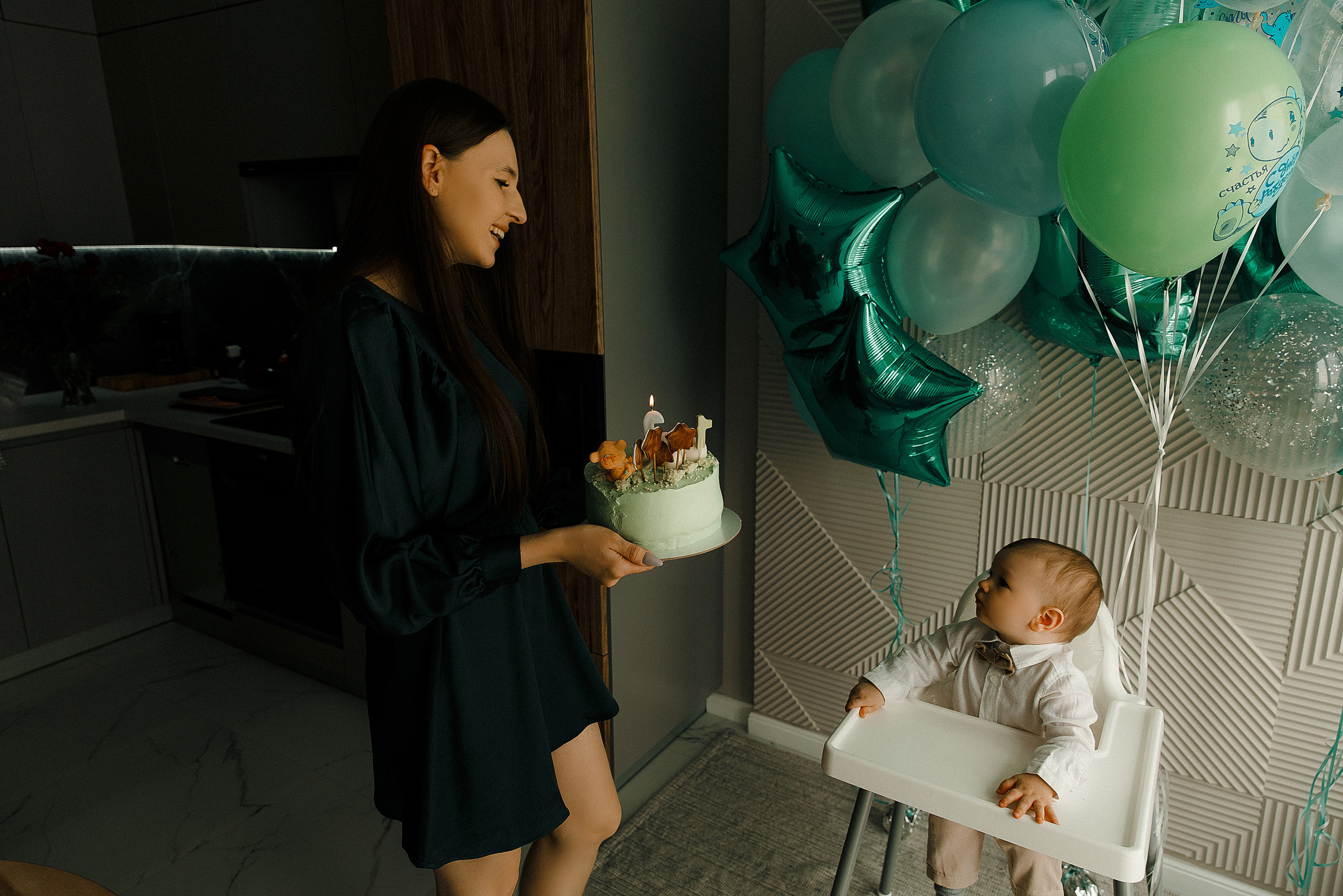 Первый день рождения дома. Свадебный и семейный фотограф в Саратове Виолетта Привалова