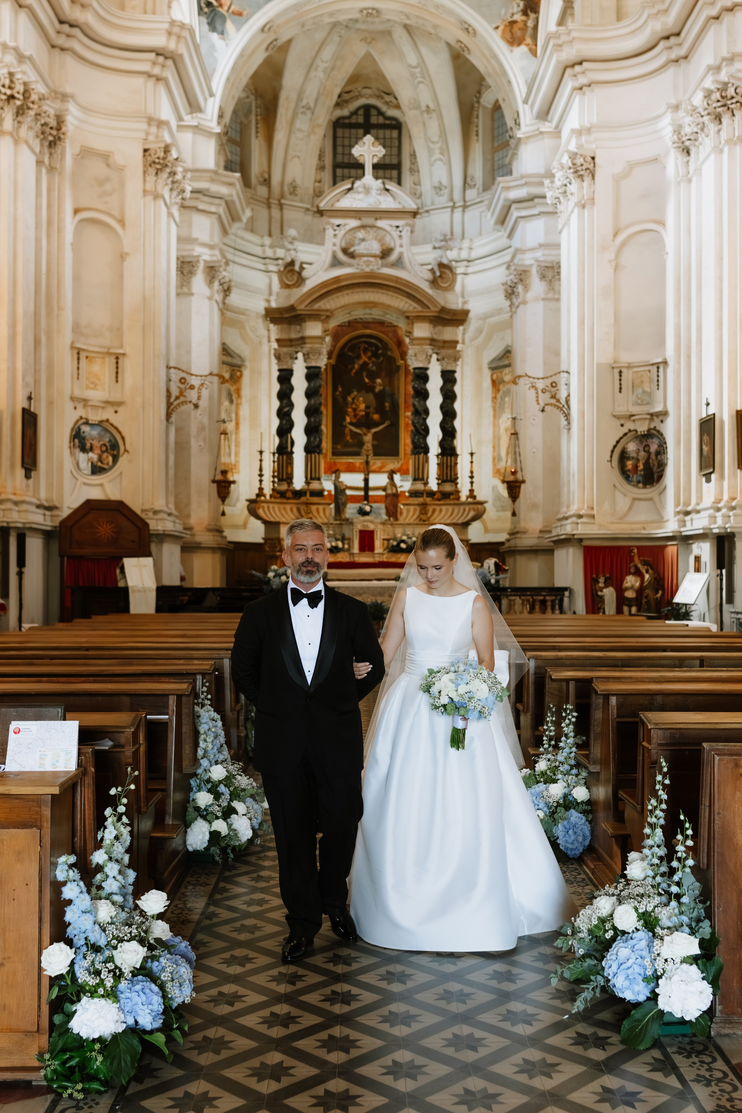 Vera & Lorenzo | Biella, Italy. Professional Wedding Photographer Geneva & Romande Switzerland | Tanya Creator