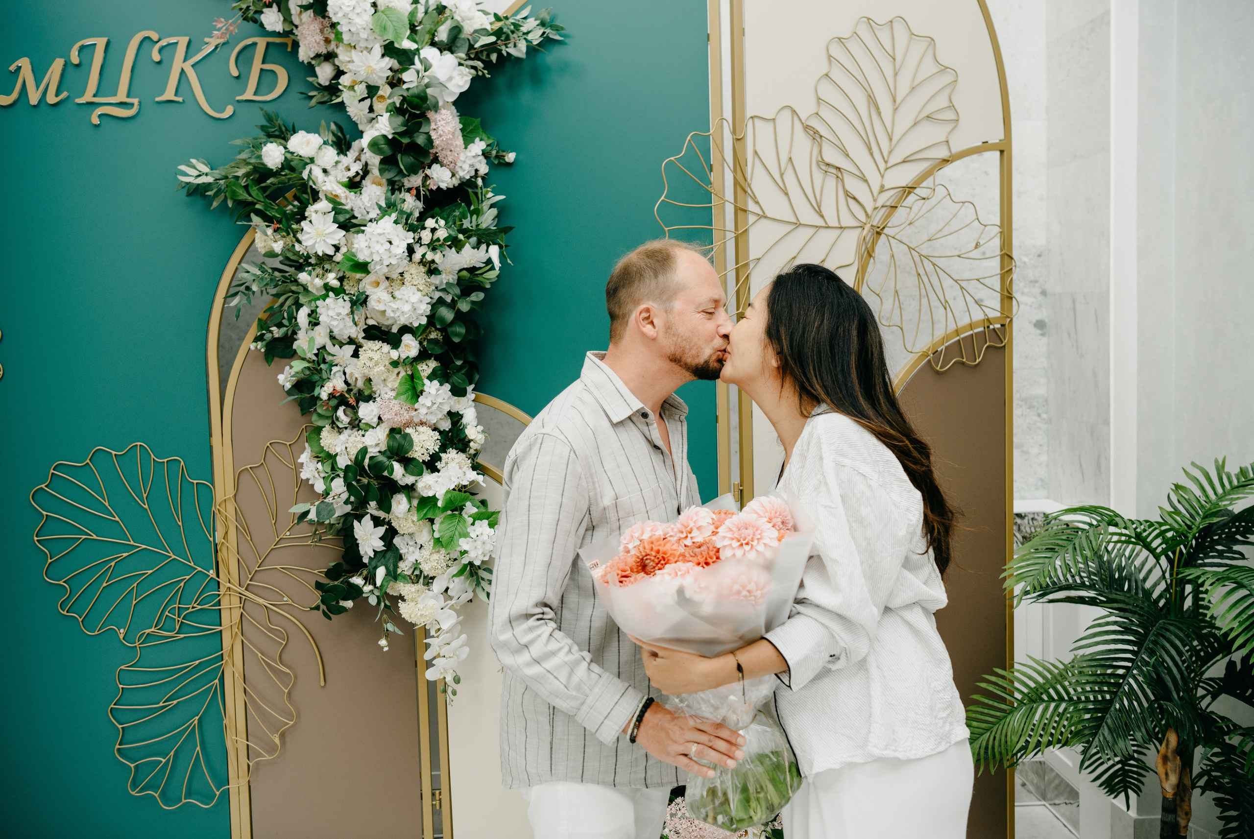 Выписка Паулины. ЦКБ. Фотограф на выписку из роддома в Москве и МО