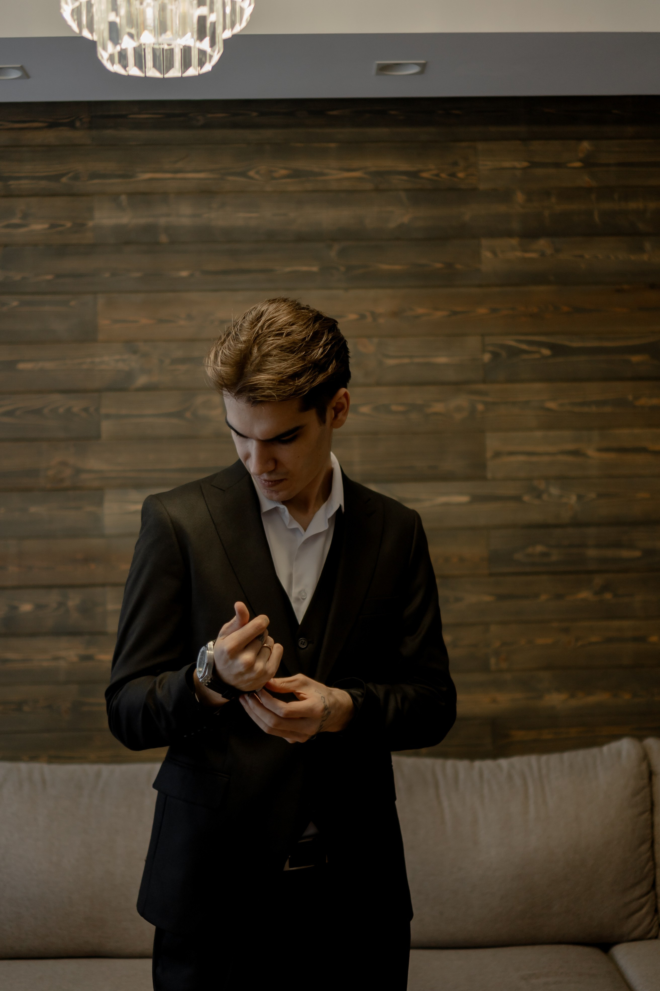 СВАДЕБНАЯ СЬЕМКА СБОРОВ В ОТЕЛЕ И ВЫЕЗД НА ЦЕРЕМОНИЮ (СНЯТО В СИБИРЕ В НИЖНЕВАРТОВСКЕ). Профессиональный фотограф, Санкт-Петербург — Виктория Богомолова