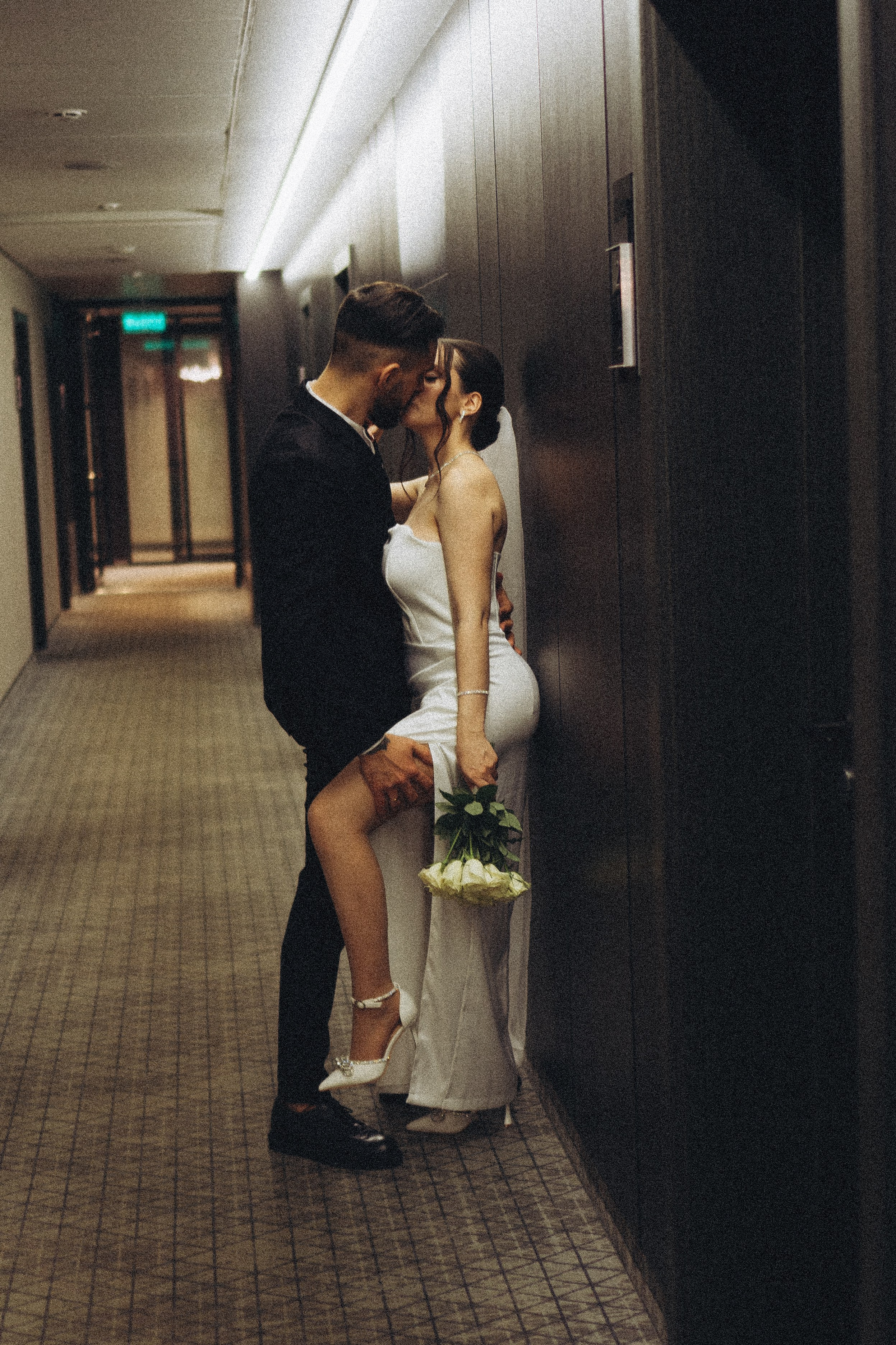 СВАДЕБНАЯ СЬЕМКА СБОРОВ ЖЕНИХА И НЕВЕСТЫ В ОТЕЛЕ И ТАКЖЕ ФОТОСЕССИИЯ В ОТЕЛЕЕ МЕГАПОЛИС БРЯНСК. Профессиональный фотограф, Санкт-Петербург — Виктория Богомолова