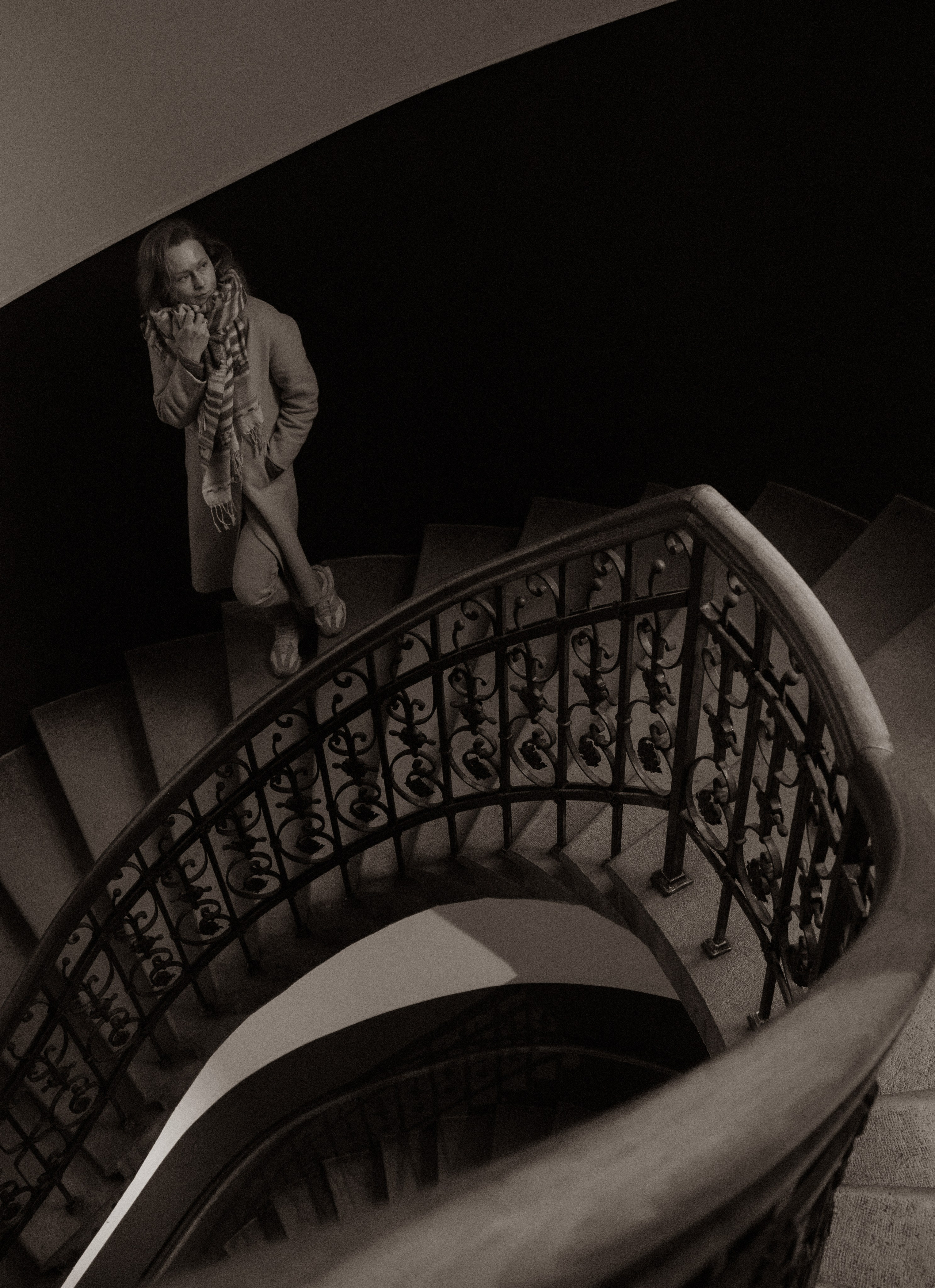 Photoshooting for the guide in Belgrade and Montenegro. Portrait photographer in Tivat Montenegro Katerina Kirsanova