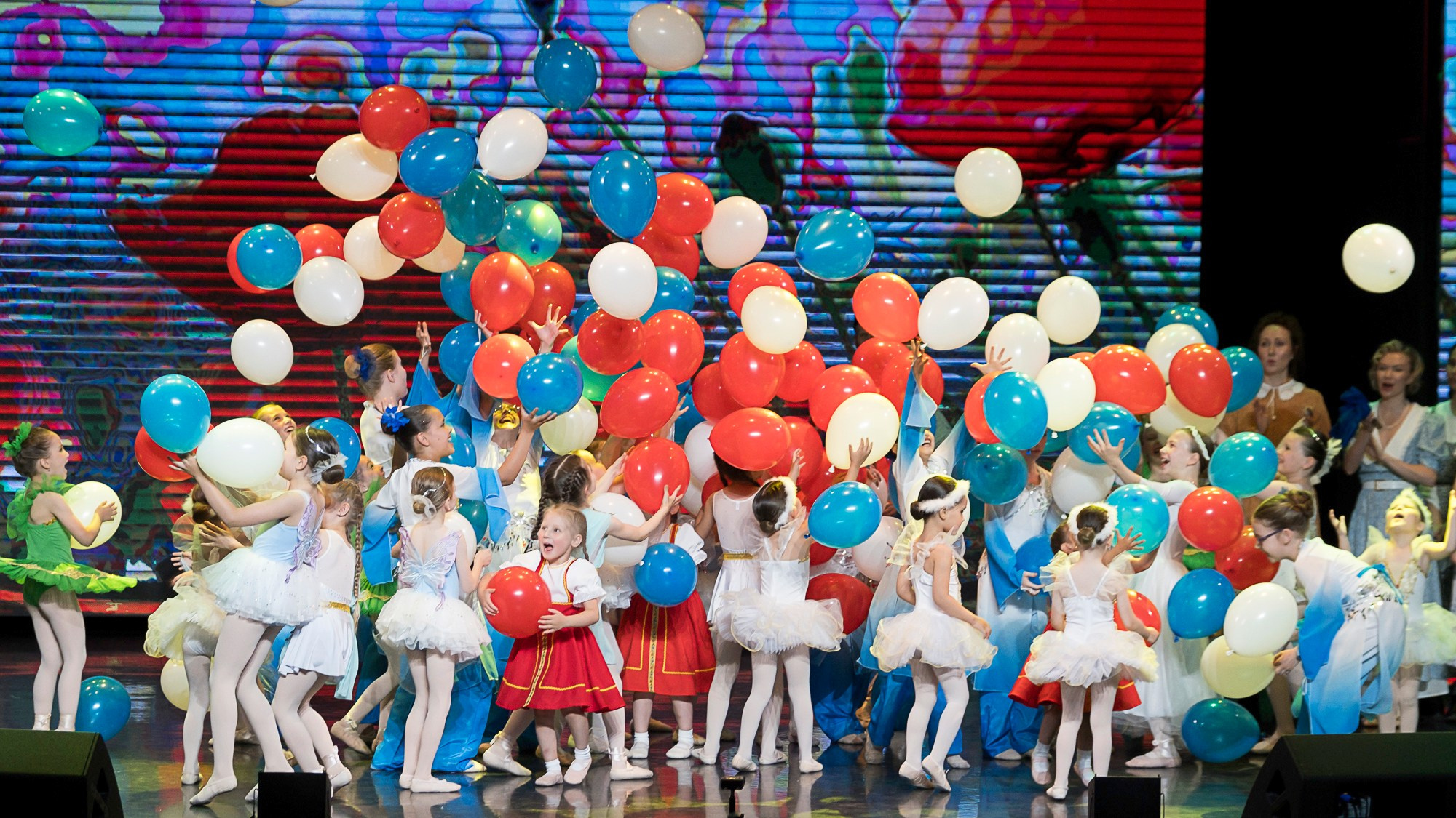 Отчетный концерт студии детского балета Щелкунчик. Репортажный фотограф в Казани Павел Серпокрылов