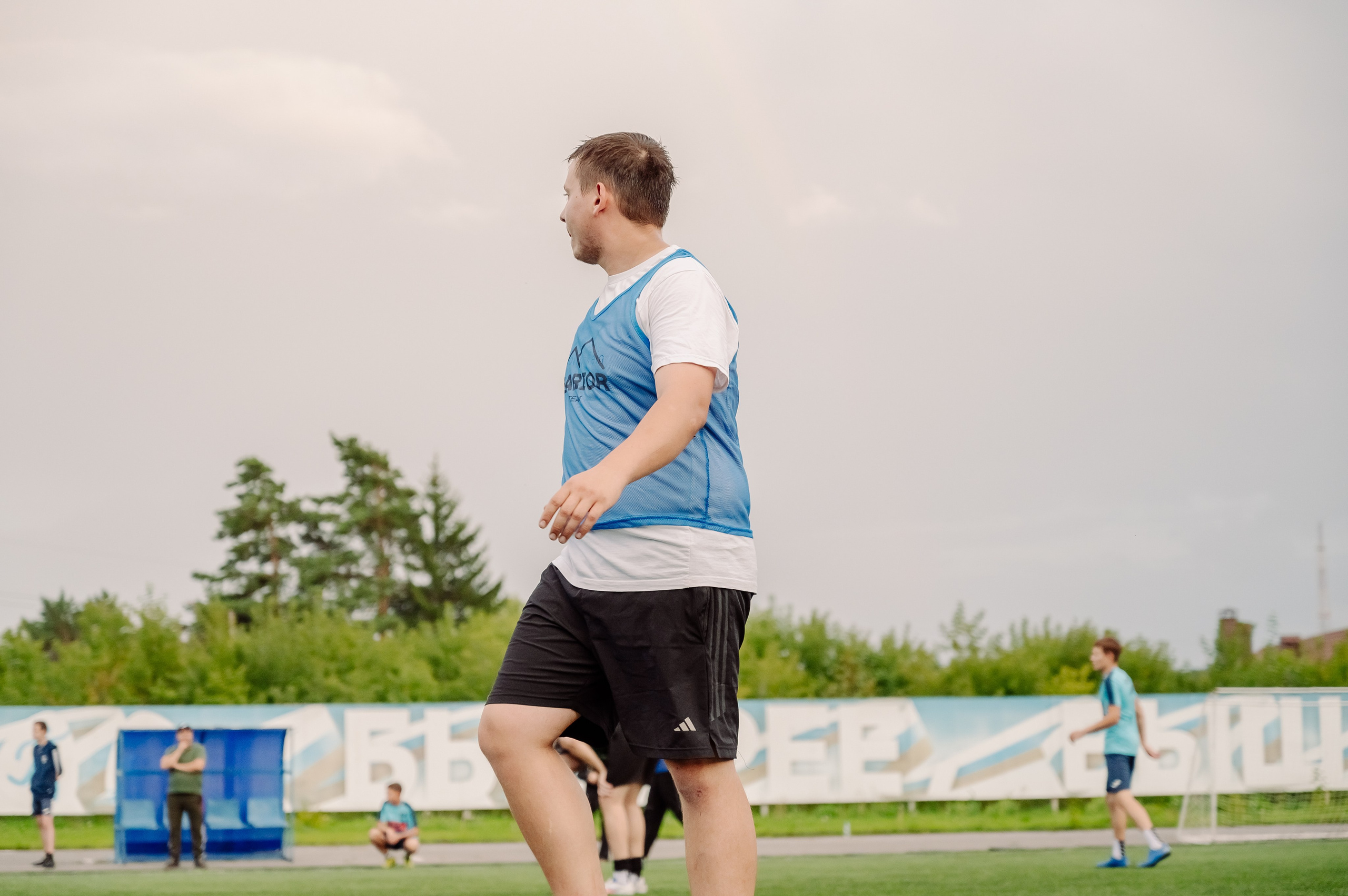 Футбол в Шахтёре 08.2025. Детский фотограф, семейный фотограф и репортажи в Кемерово