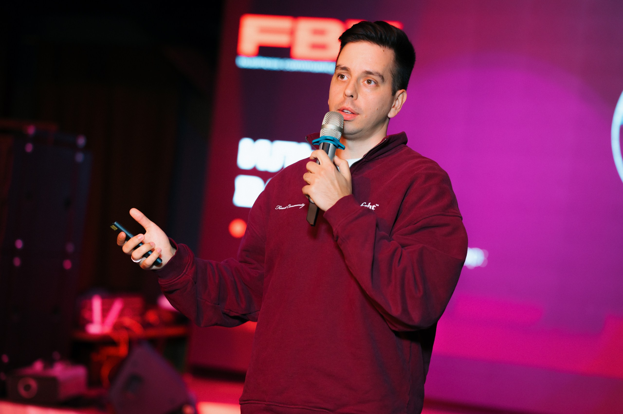 Корпоративы (сборник). Komonev