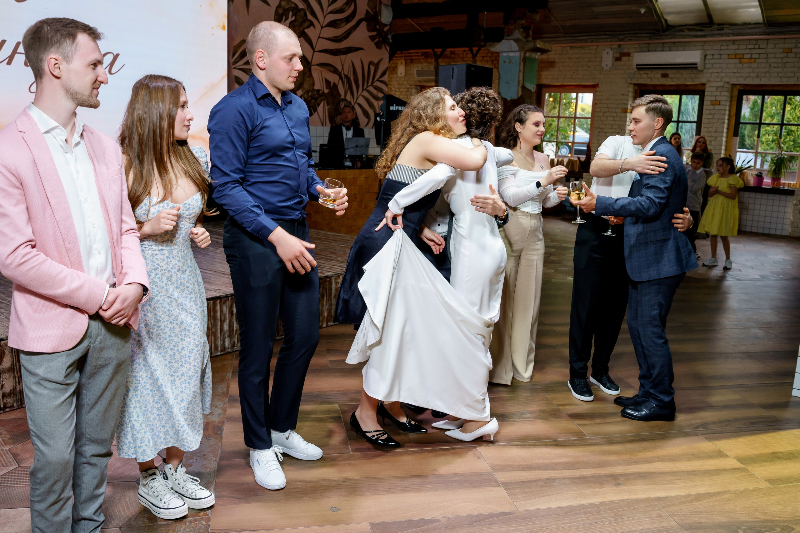 Александра и Иван. Свадебный банкет Loft Hall. Фотограф и видеограф в Москве и Московской области Мария Вишня