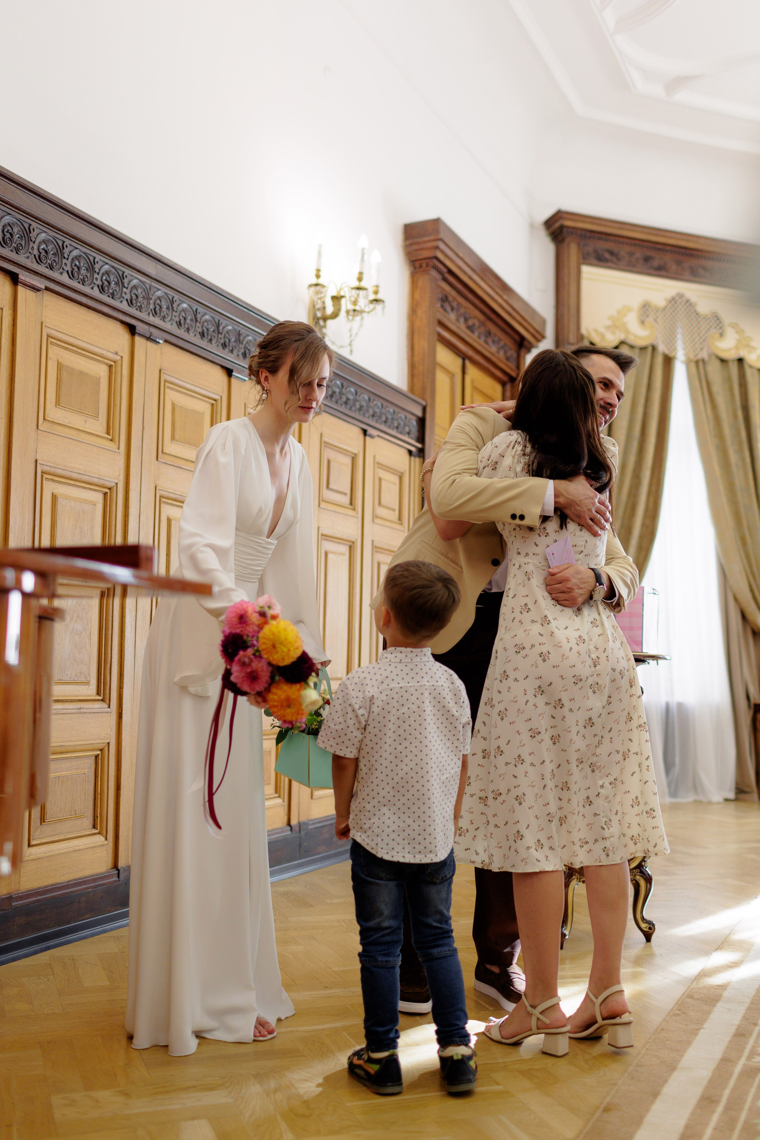 Оля + Антон. Вова Петров