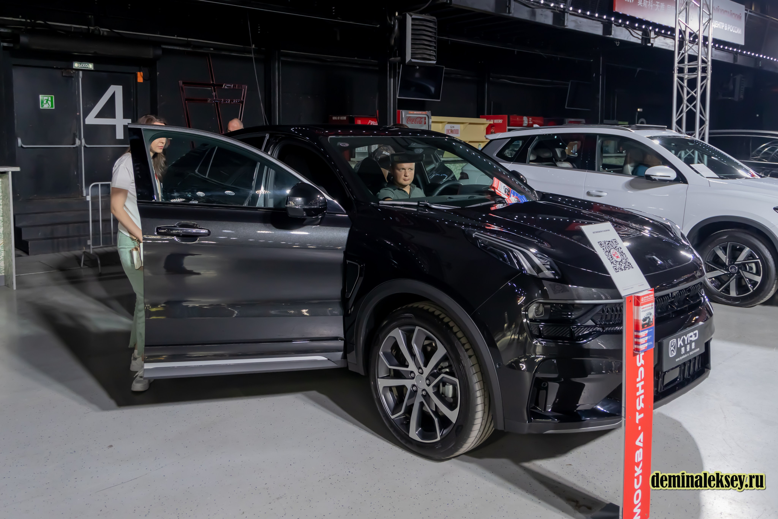 Chinese Motor Show 2024. Репортажный, семейный и студийный фотограф в Москве Демин Алексей