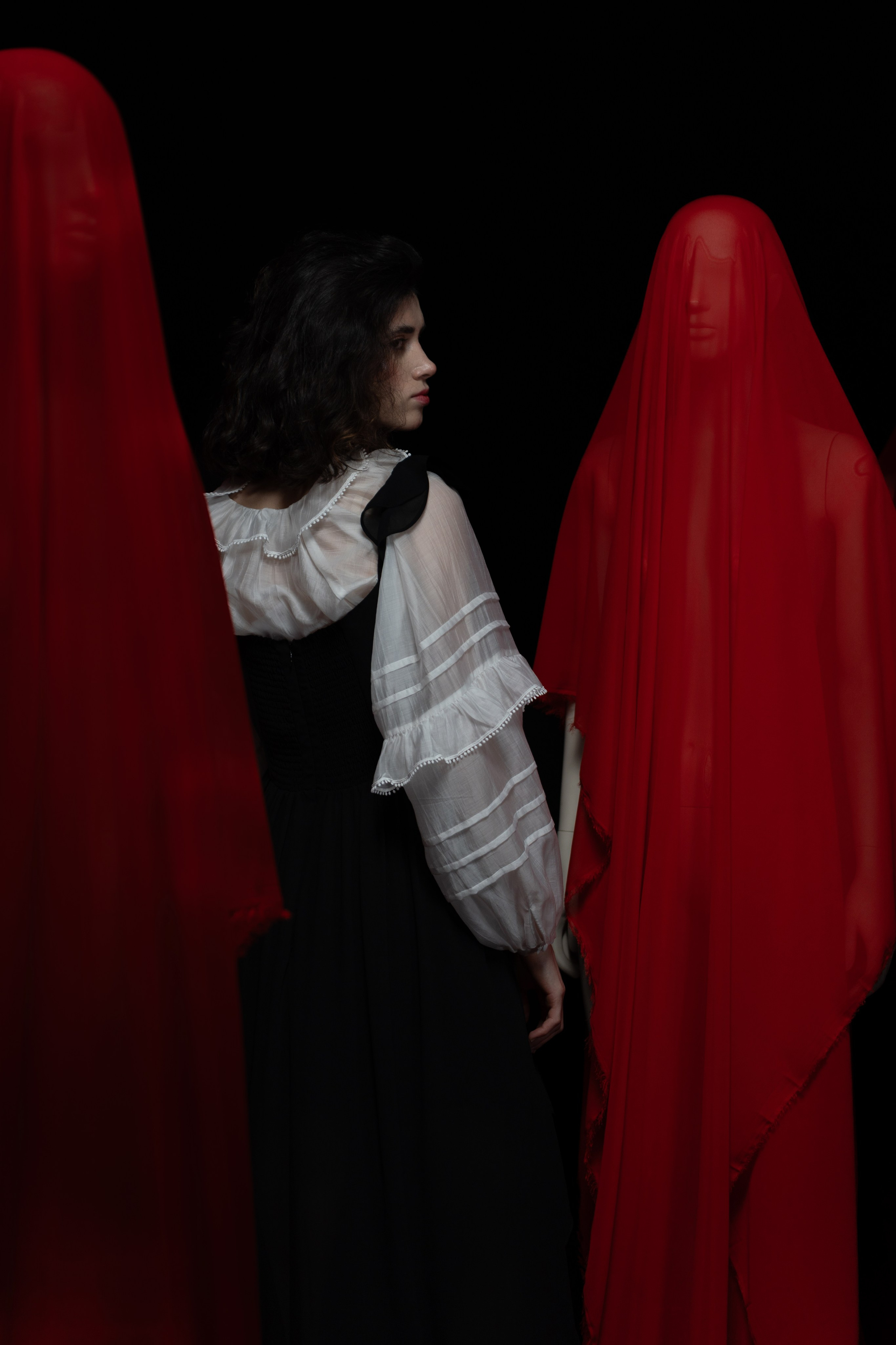 Portfolioawards2025. Портретный фотограф в Москве Фарид Леонов