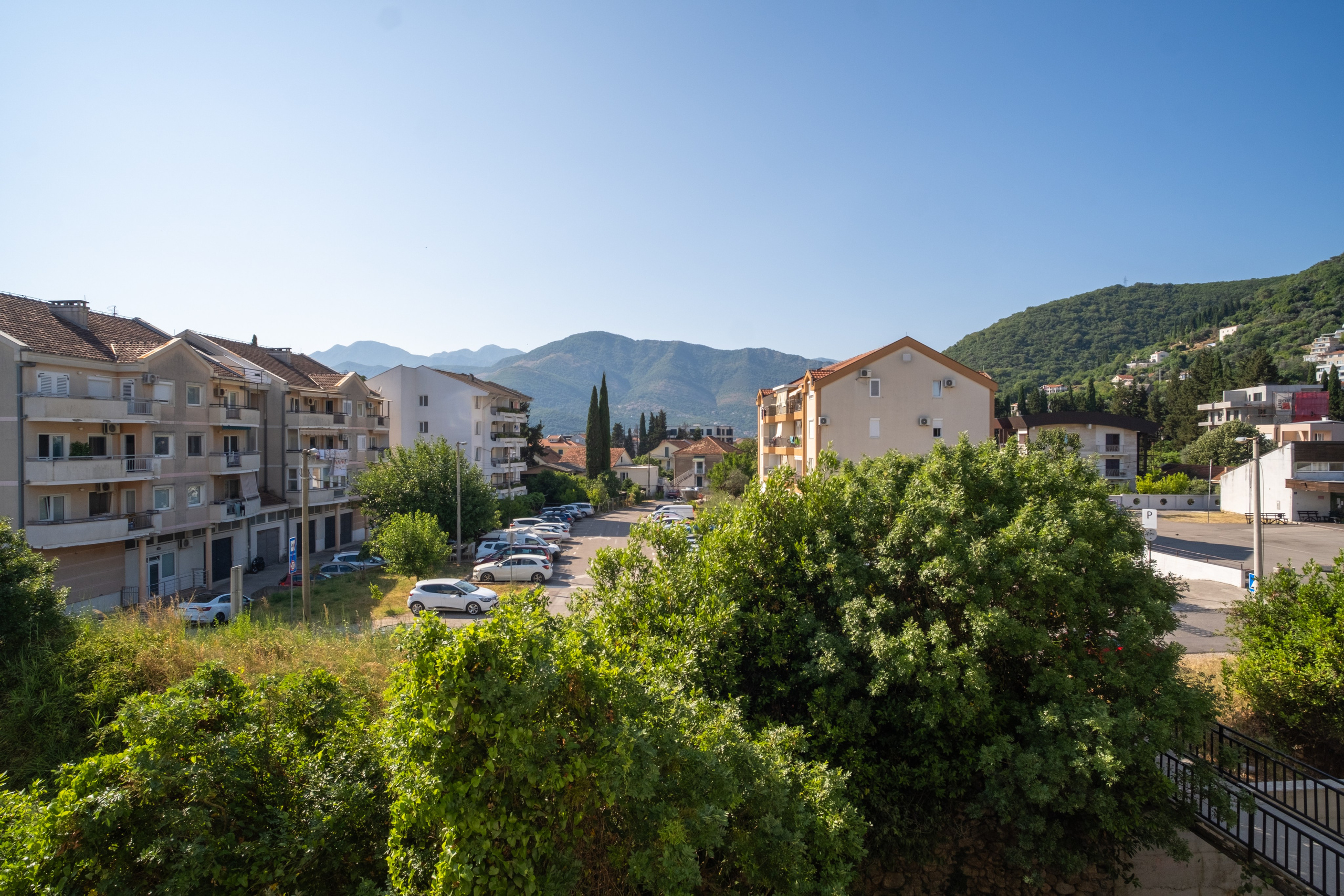Apartments Tivat, Selyanovo. Family and wedding photographer in Montenegro
