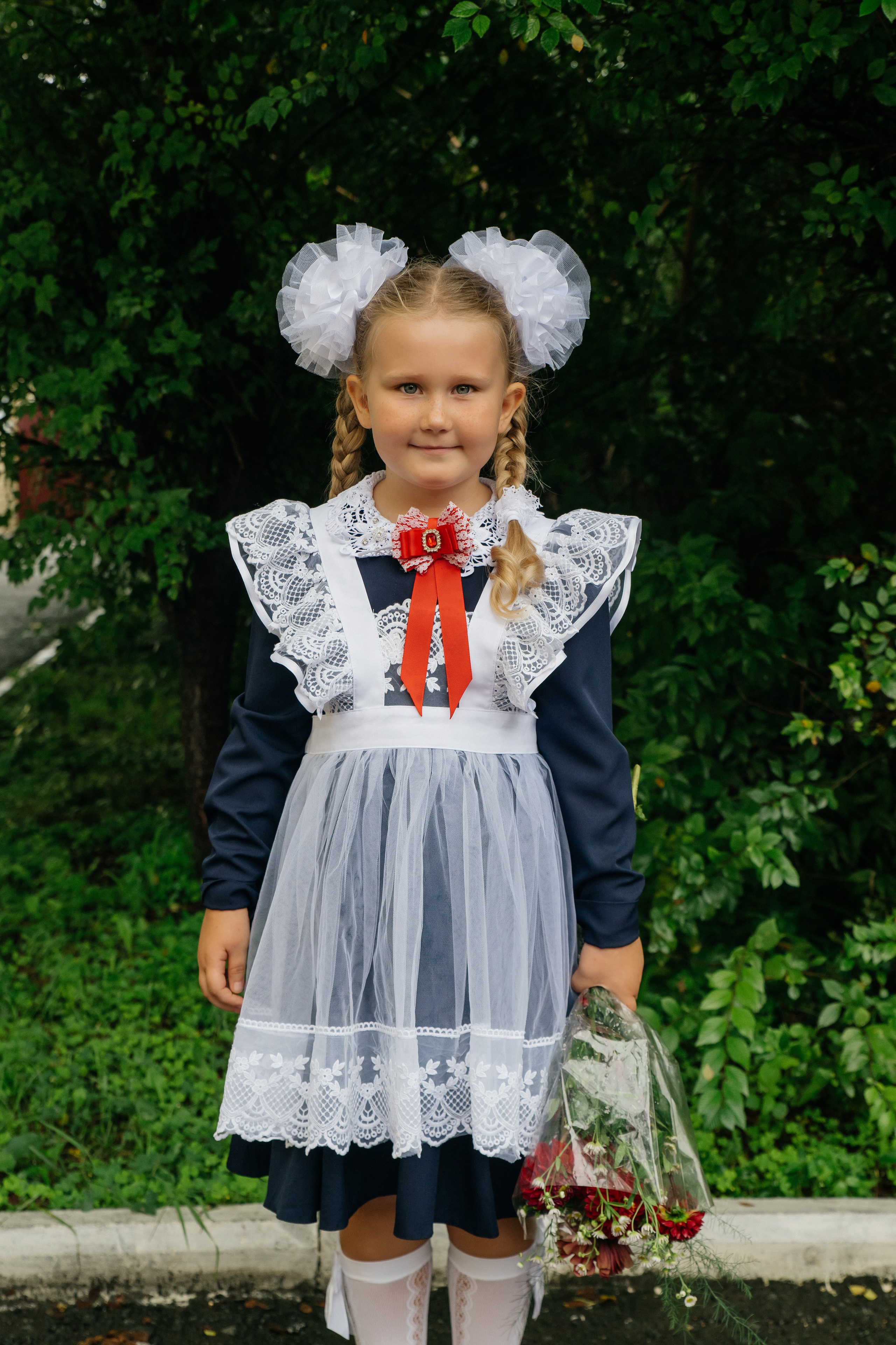 1в — школа 11 — 2025. Фотограф Ярмишко Дарья. Выпускные фотокниги