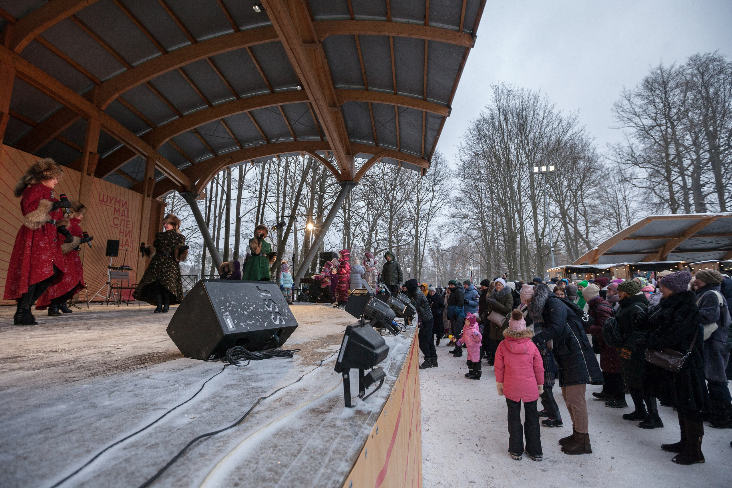 Масленичные гуляния на Елагином острове '23. Семейный и предметный фотограф Мария Львова Санкт-Петербург flitphoto