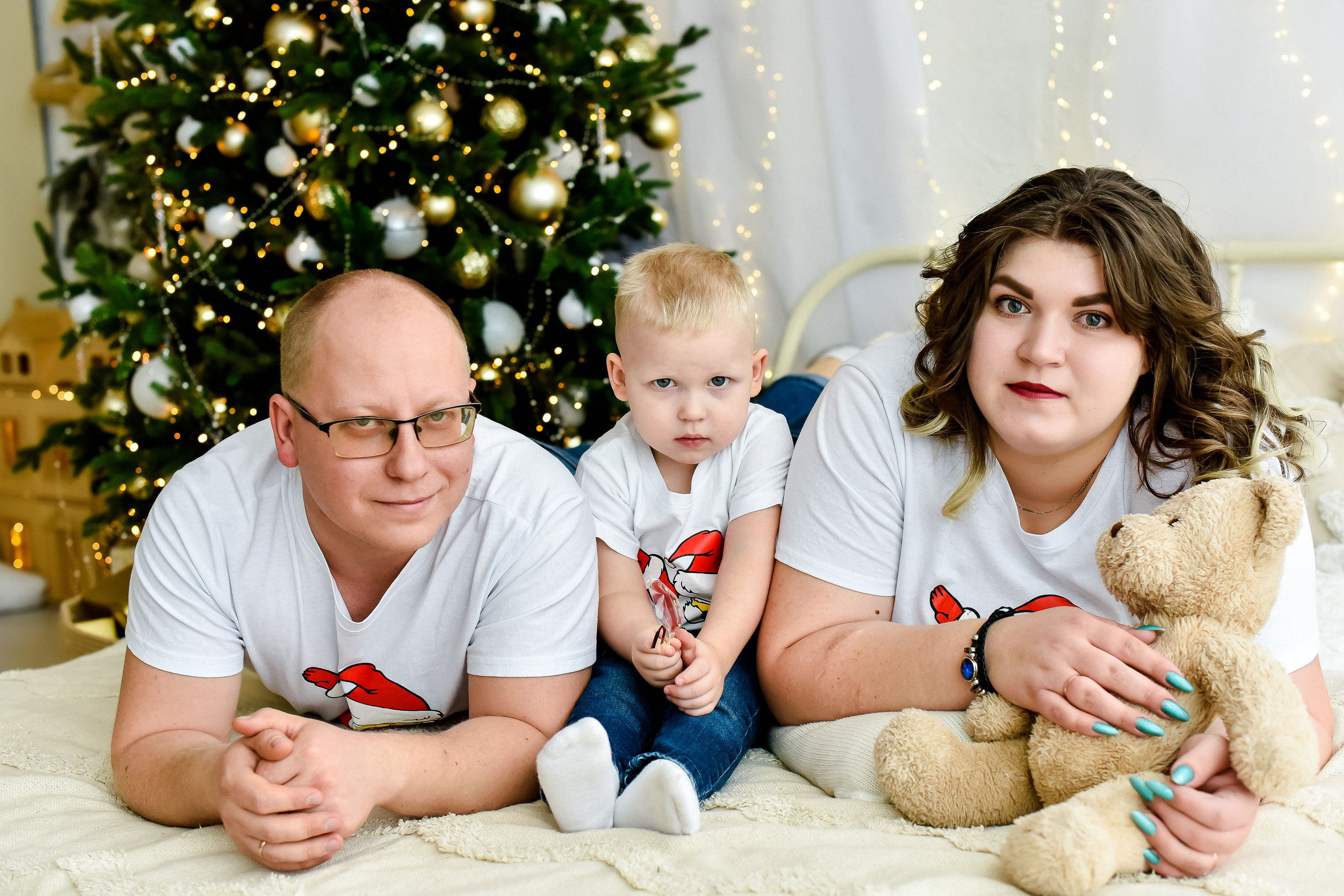 Новогодняя фотосессия для семьи Натальи И Дениса с сыновьями
