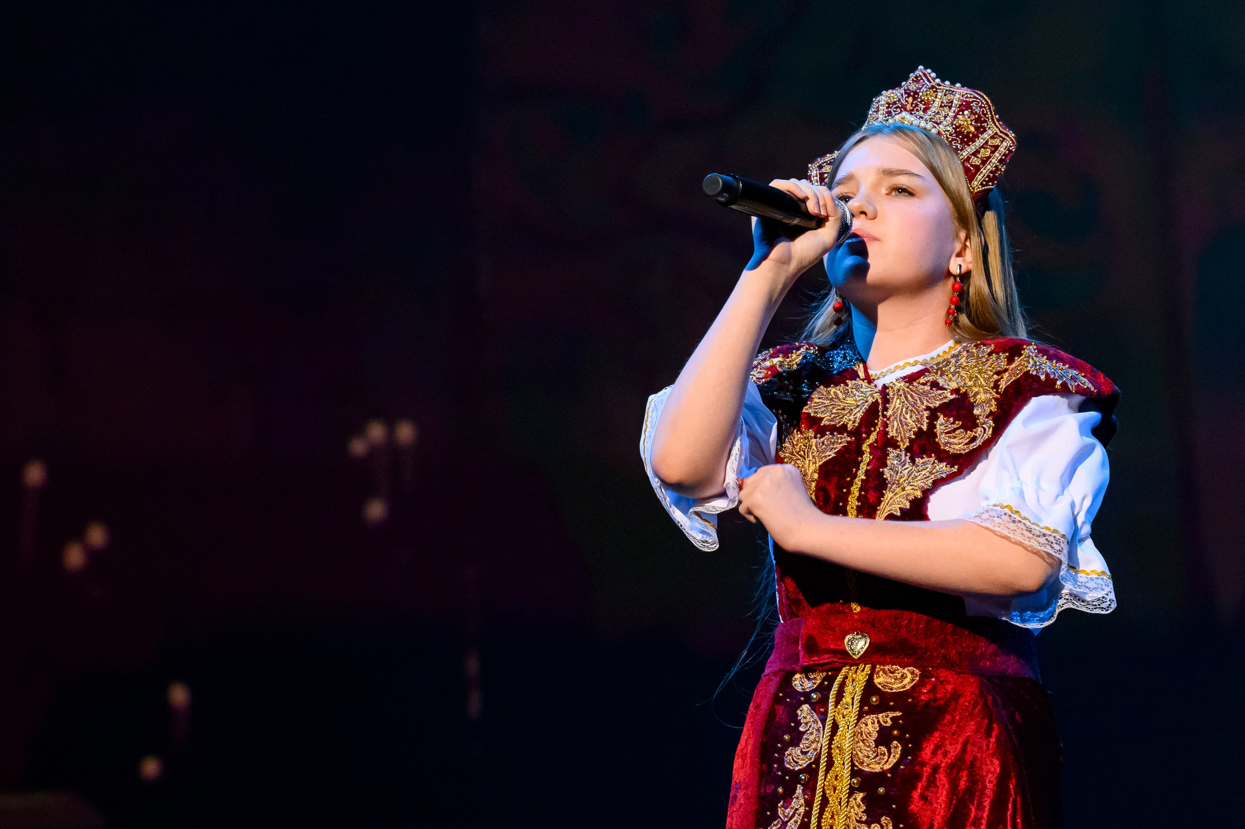 23 апреля, часть 1, БКЗ Октябрьский, г. Санкт-Петербург. Золотое яблочко