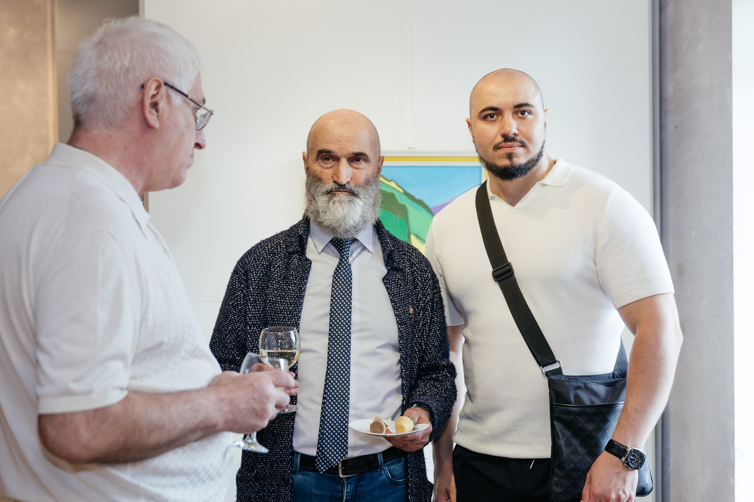 Выставка Лиры Алборовой «Цвет — это я». Свадебный и репортажный фотограф в Санкт-Петербурге Николай Голованов
