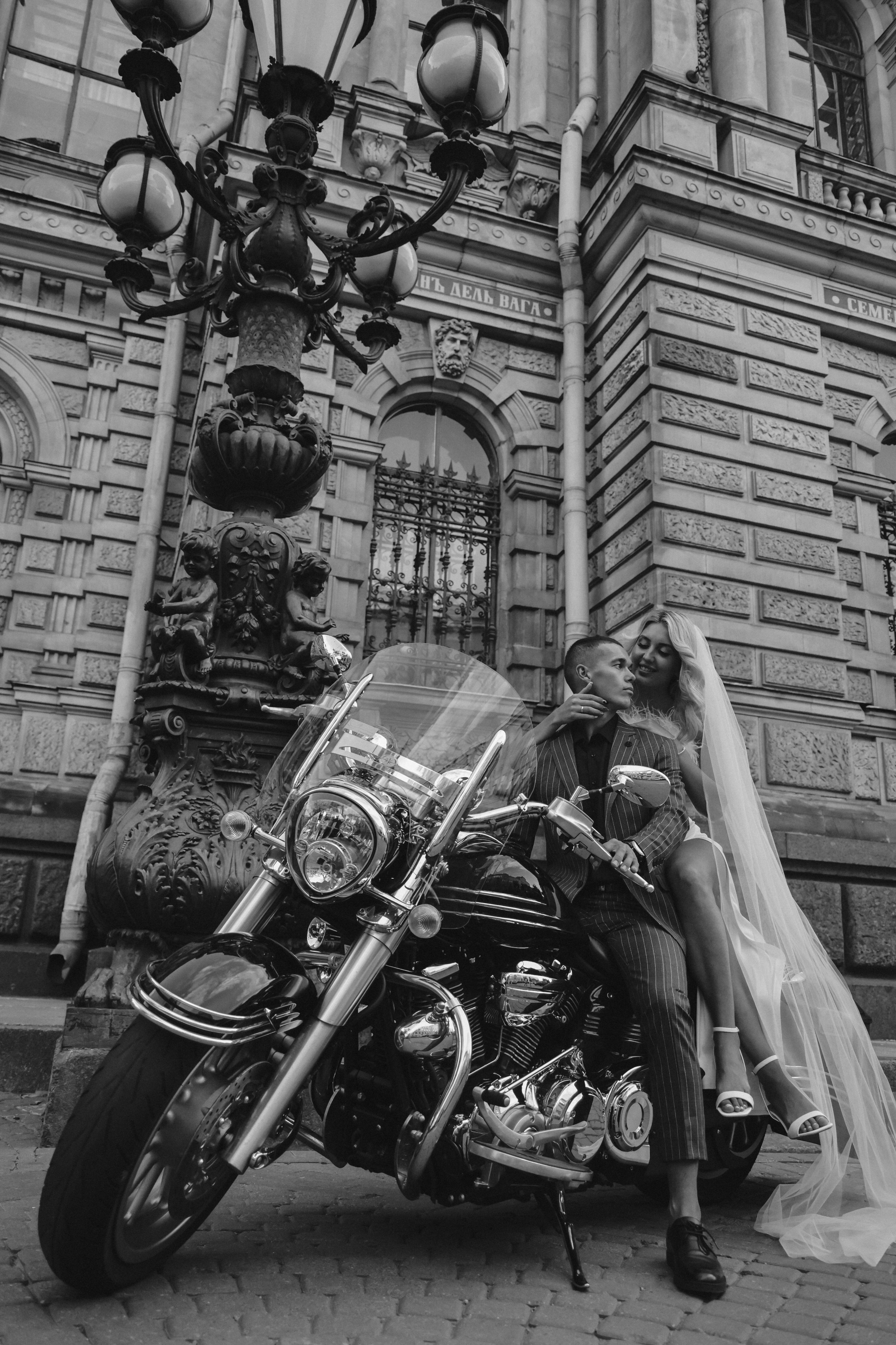 У любви самая высокая скорость. Свадебный фотограф в Москве и Санкт- Петербурге Алина Сараева