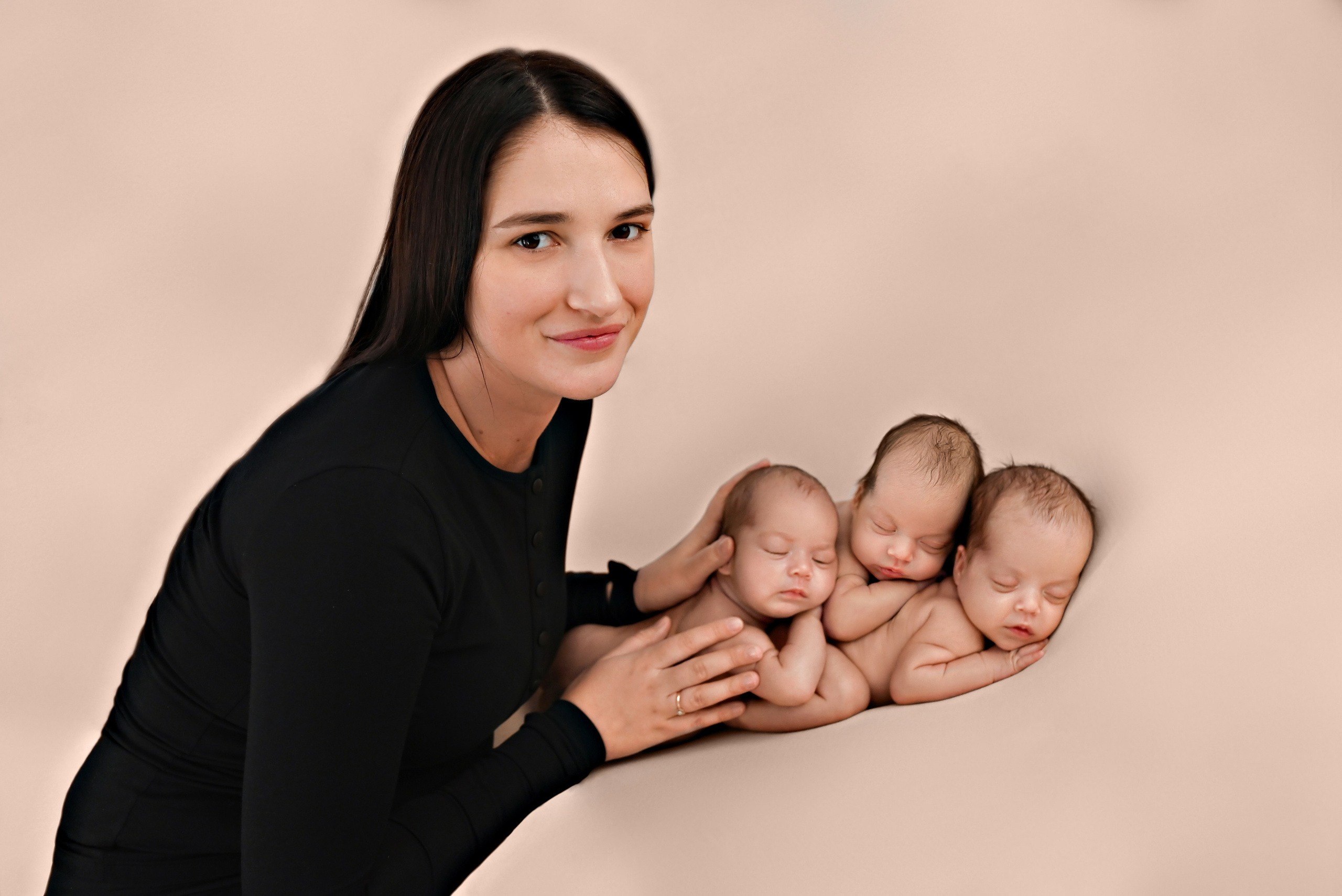 Тройняшки. Newborn42.ru Фотограф новорожденных  г. Кемерово Агафонова Жанна