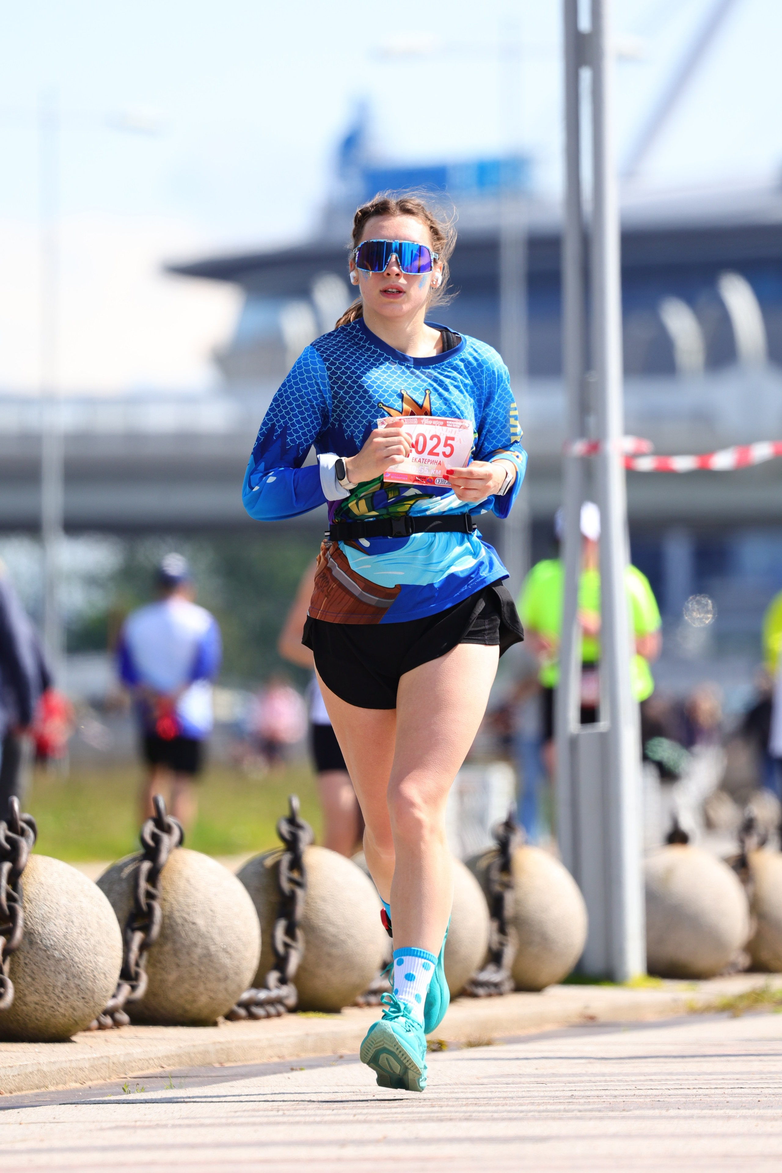 Алые паруса Грифон ран 2025. Спортивный фотограф в Санкт-Петербурге Илья Vacool