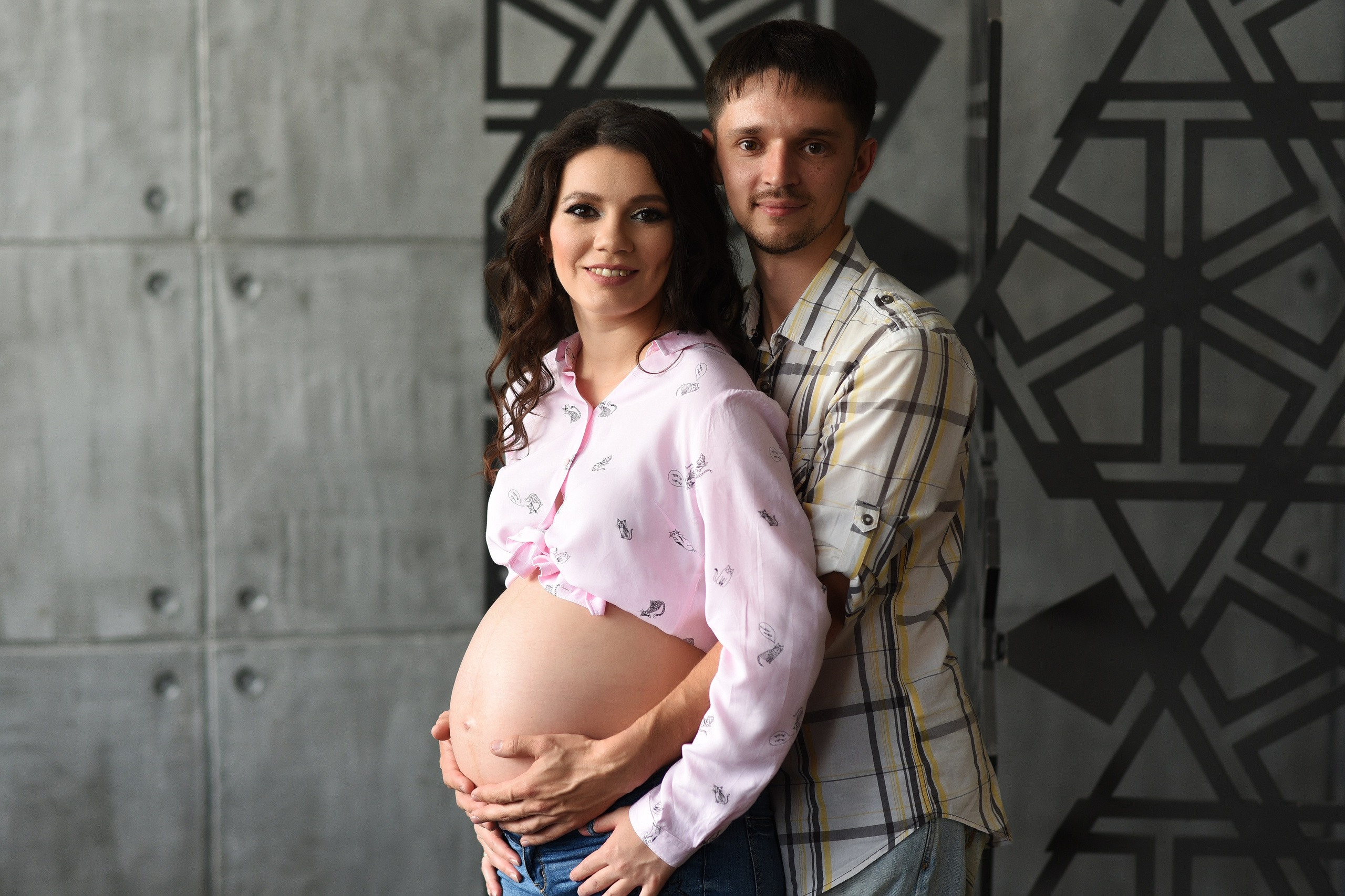 Фотосессия беременности студийная съемка. Свадебный, семейный, детский, контент фотограф в Омске Максим Ильин