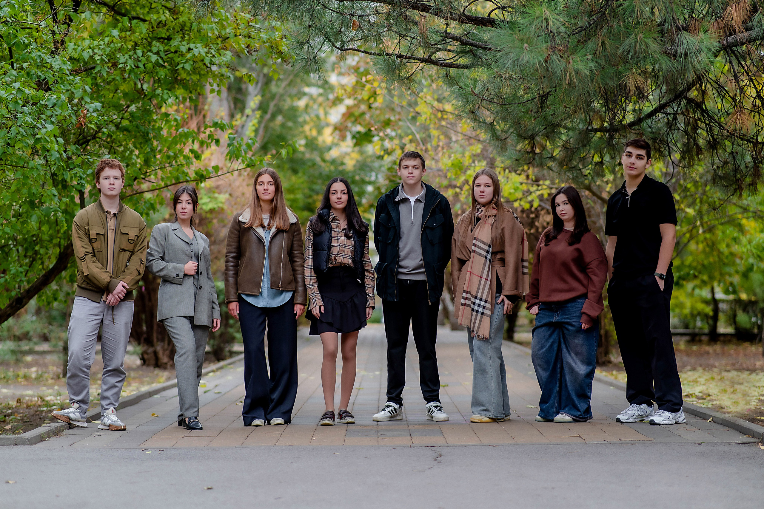 Фотосессия Гимназия № 14 класс 11Б ВЫПУСК 2025. Современные Выпускные Альбомы в Ростове-на-Дону