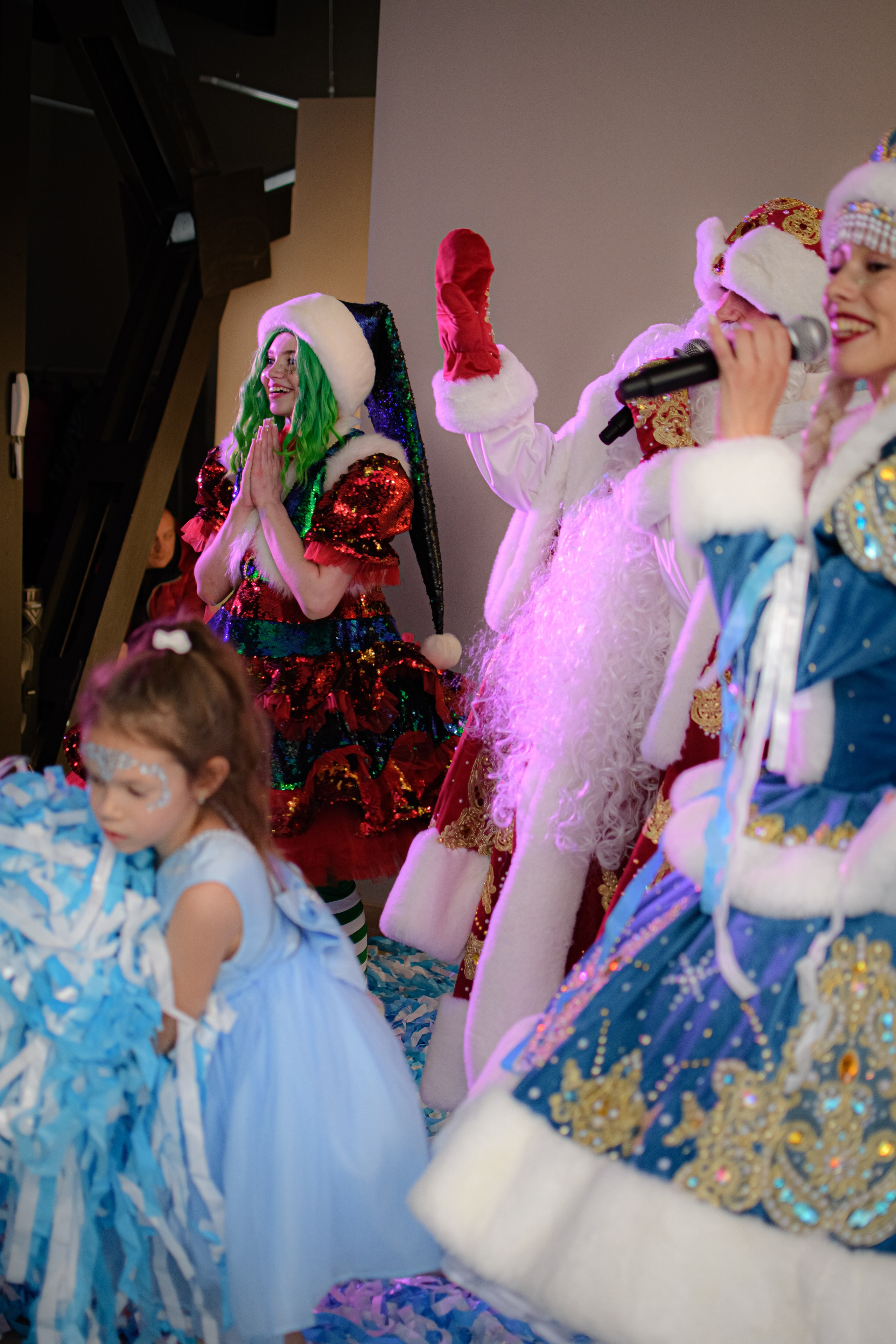 HAPPY NEW YEAR. Photokarish