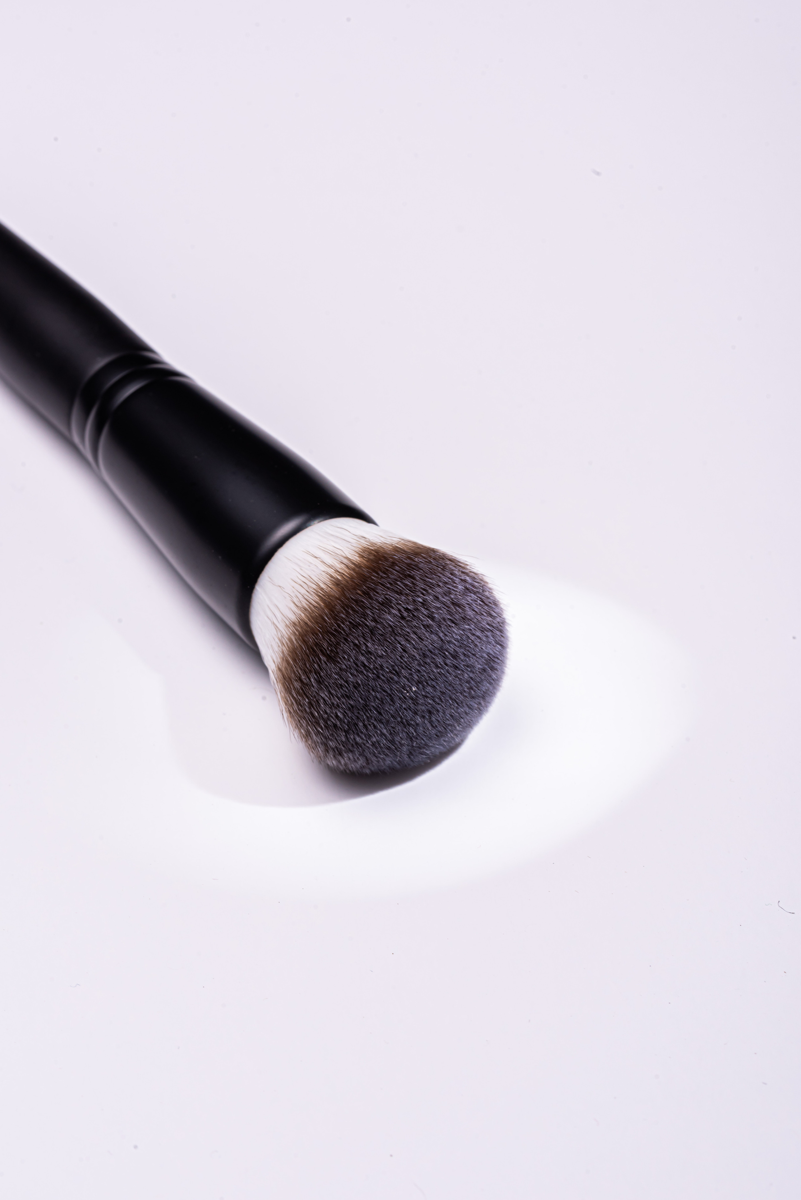 КИСТОЧКИ. Раптовый Александр Предметный и рекламный фотограф в Москве