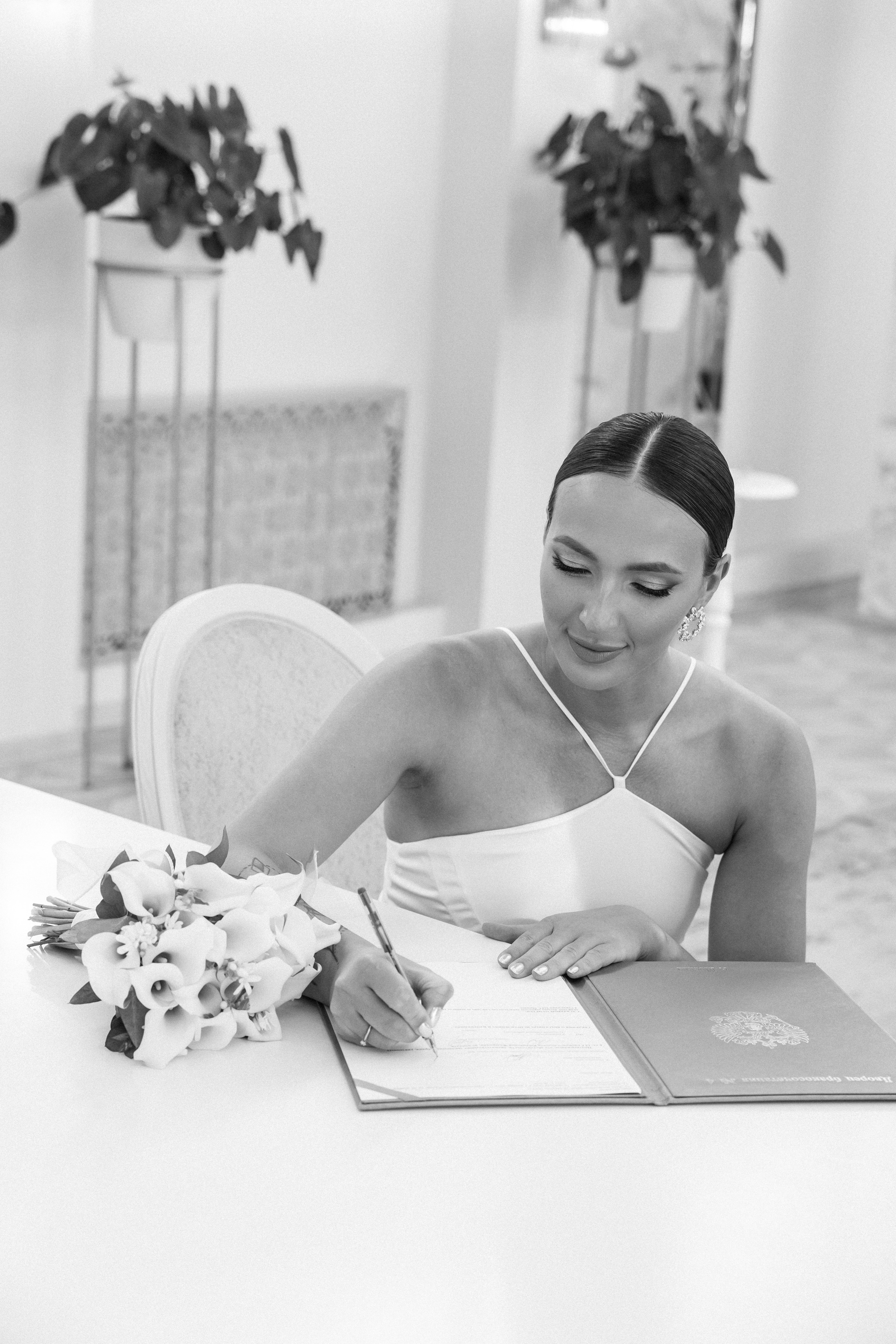 Стильная свадебная фотосессия во Дворце Бракосочетания 4