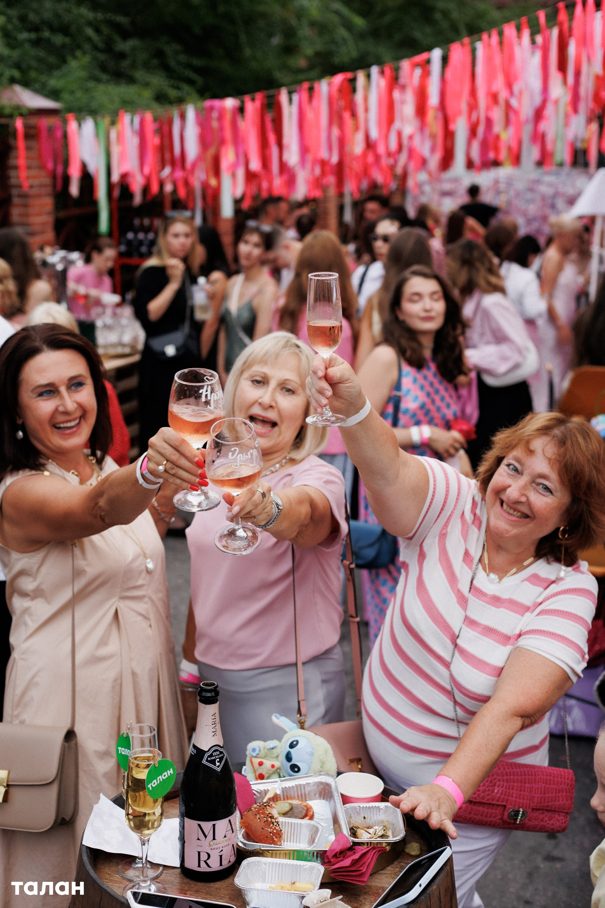 ВИНОТЕКА [бар+магаз] — BIRTHDAY PARTY. СВОИ. ФОТООТЧЕТЫ-СОБЫТИЯ-МЕСТА