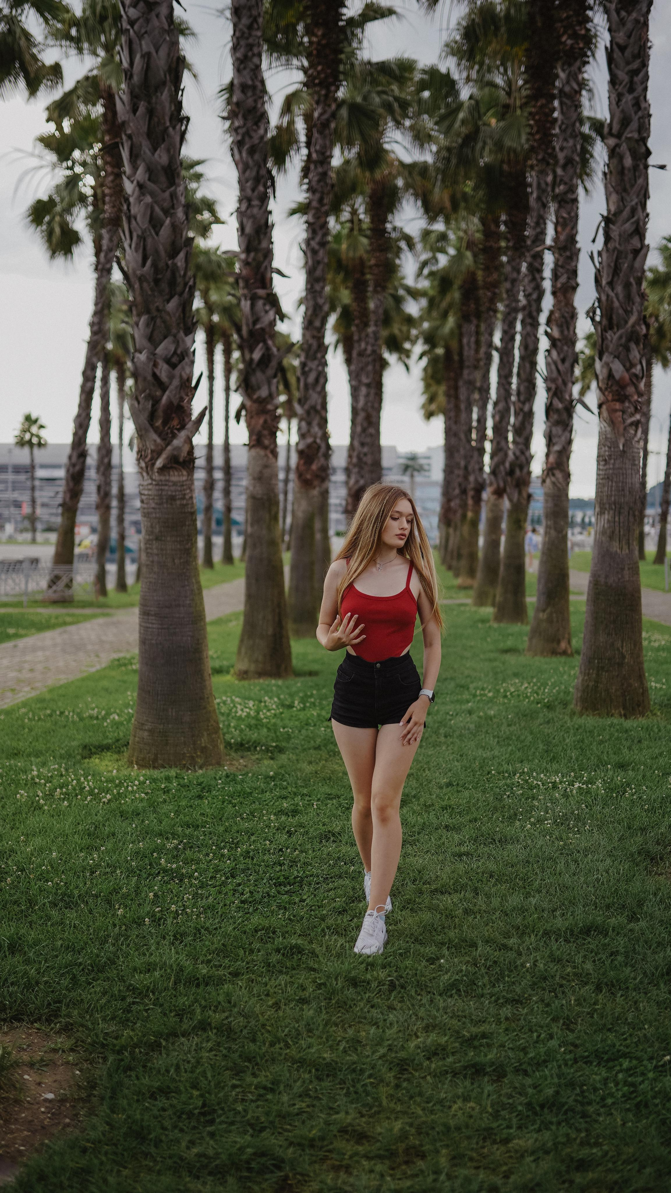 Сочифорния. Милана Довгаль - семейный фотограф и видеограф  в Адлере и Сочи