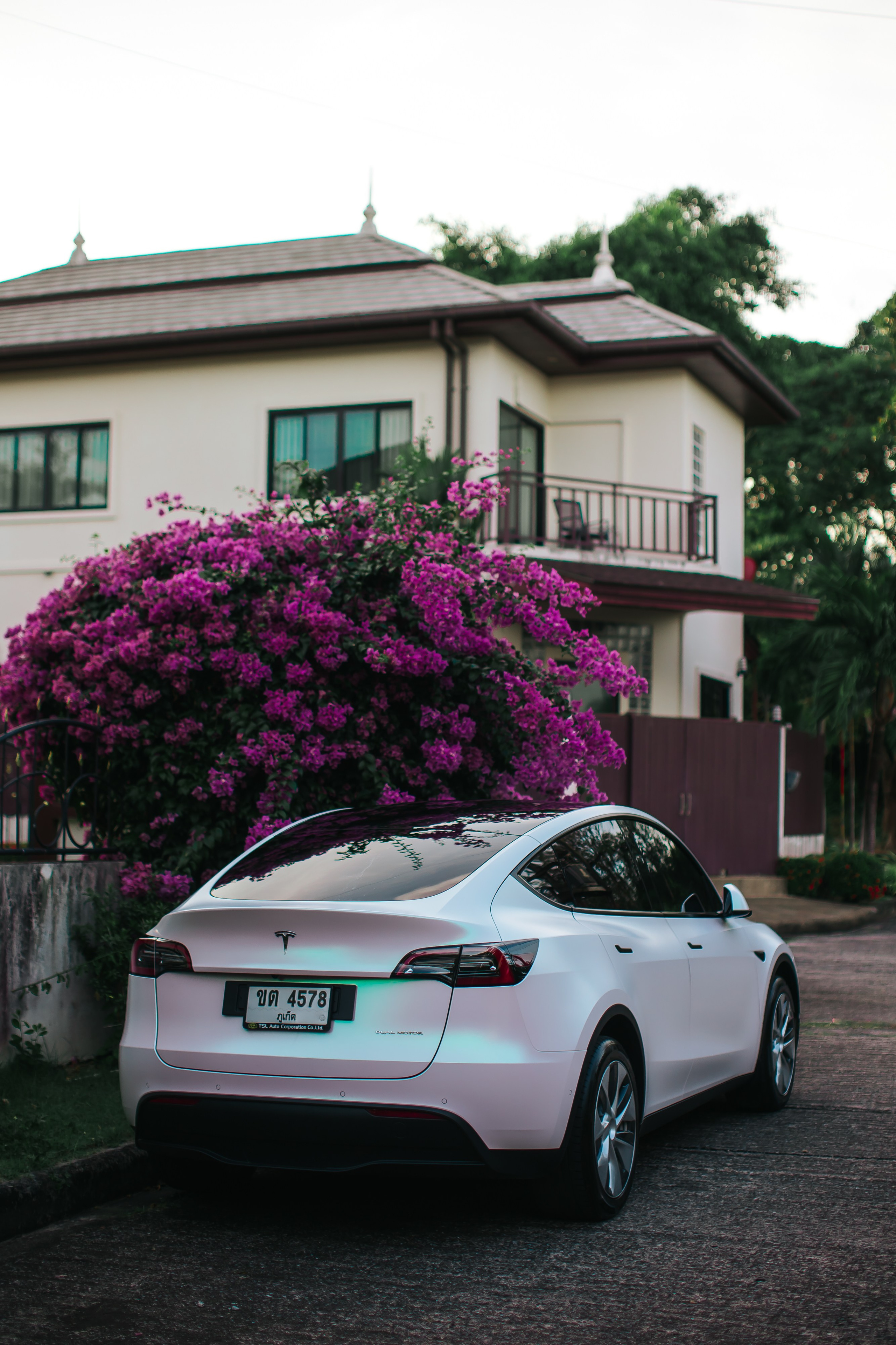 Tesla Model 3 Pearl. Фотограф в на Пхукете Сергей Войлоков