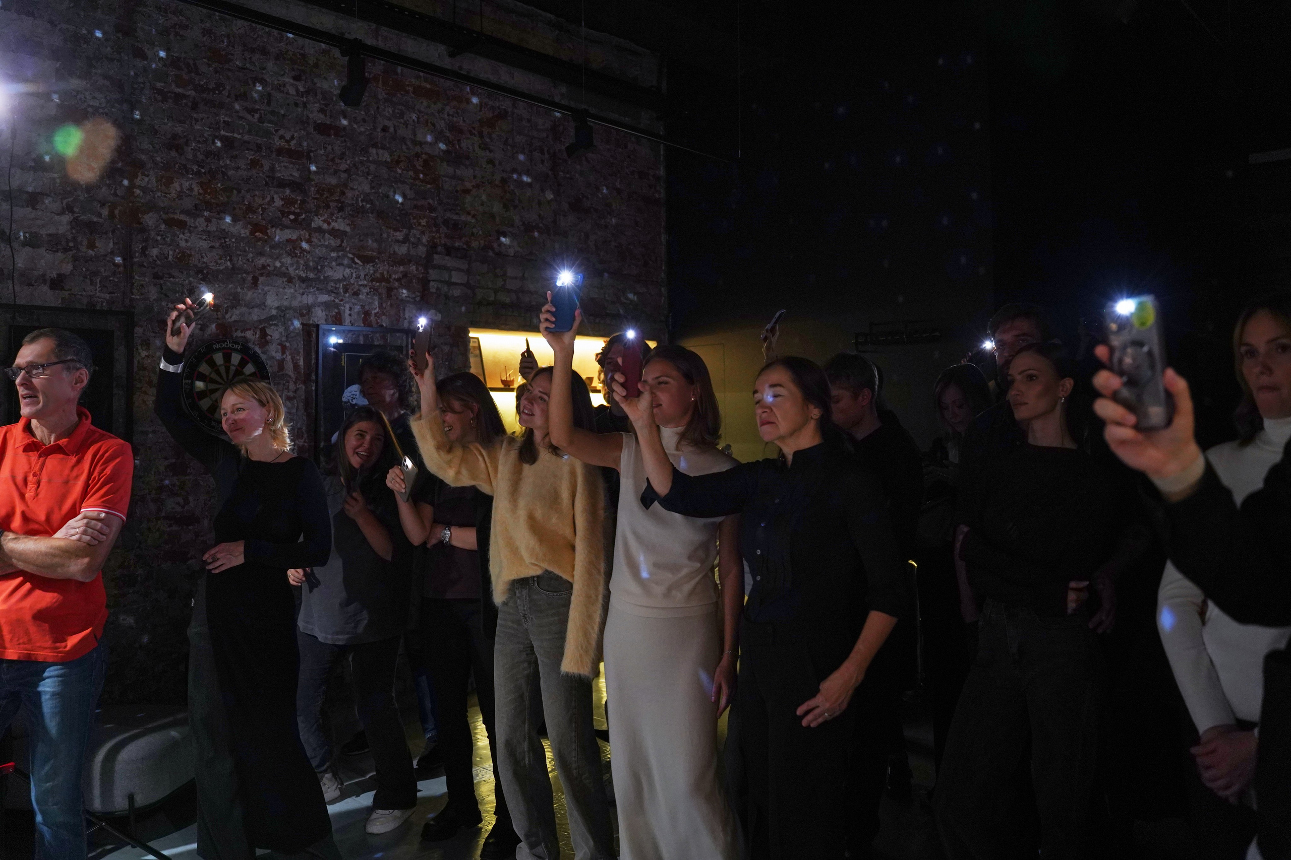 Концерт кавер группы. Фотограф