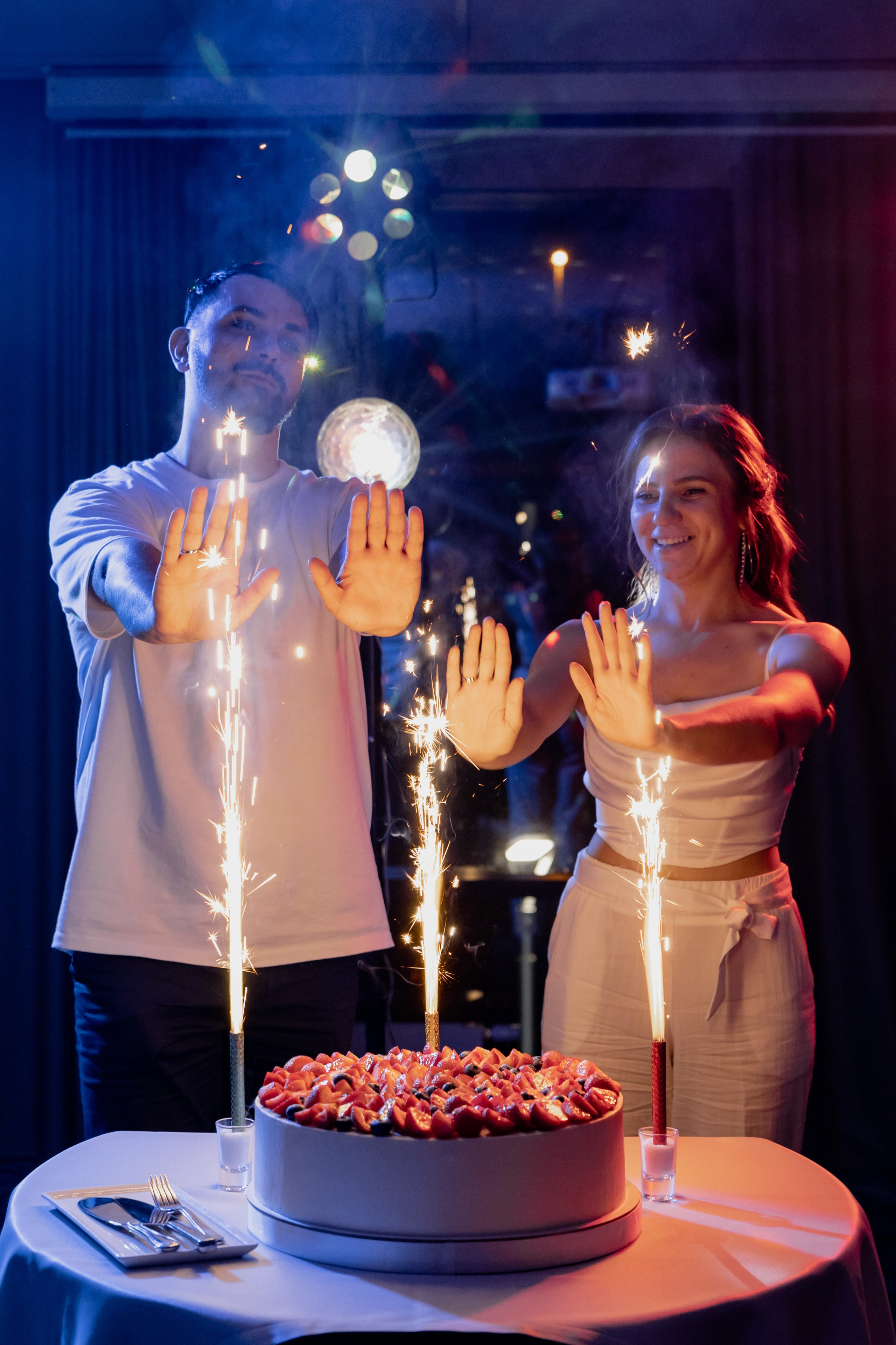 Бенгальские огни. Свадебный фотограф Калининград