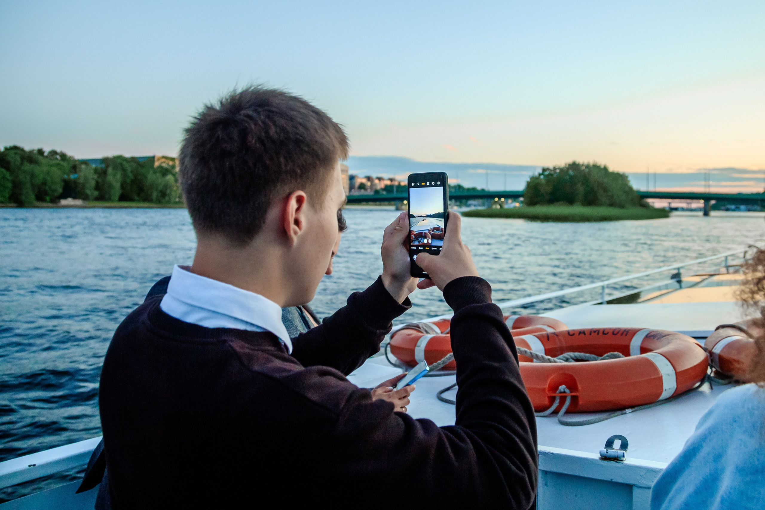 Выпускной на теплоходе. Фотограф в Санкт-Петербурге Чумаков Семен