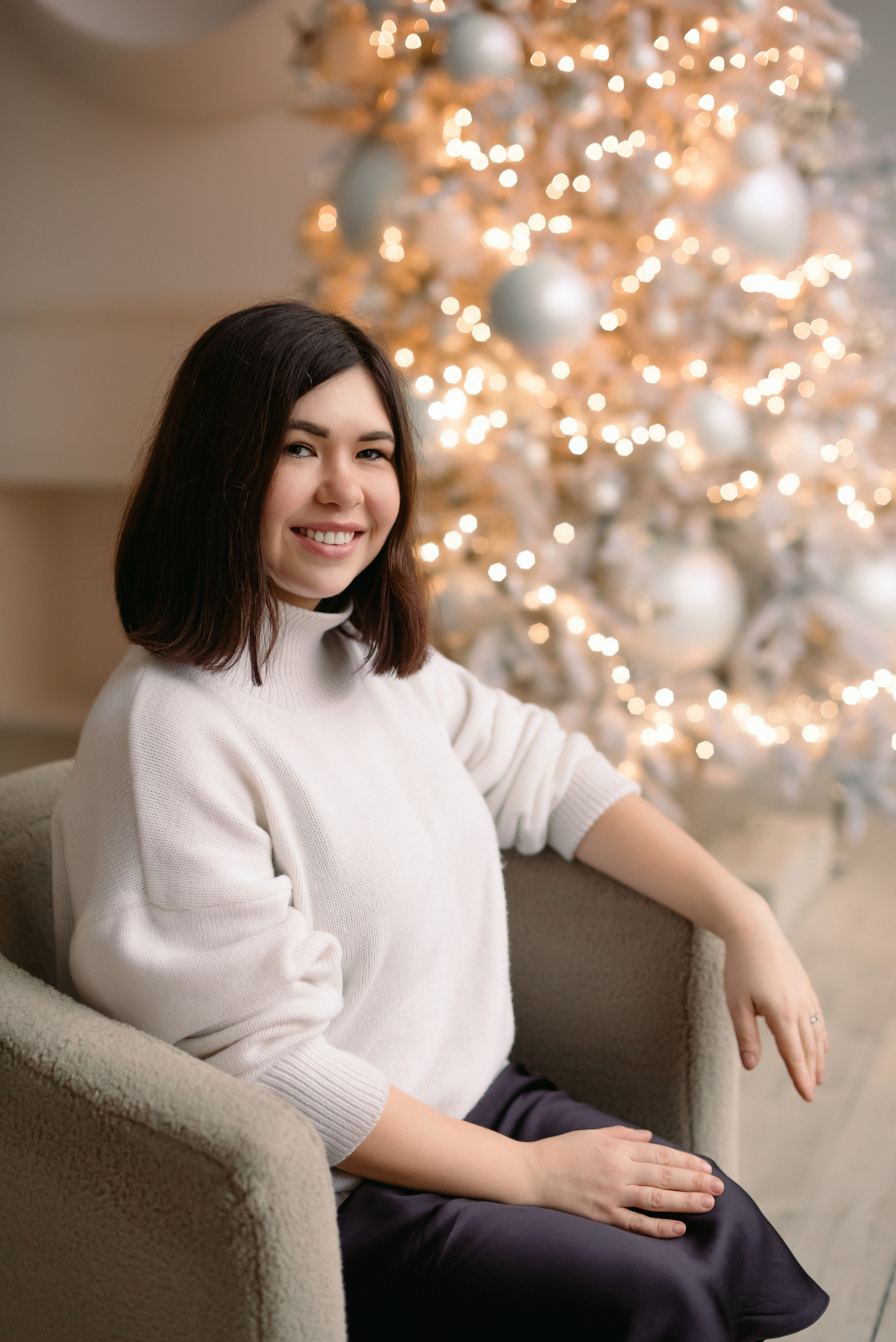 Семейная фотосессия в студии Санкт-Петербурга. Фотограф Юлия Кондратьева