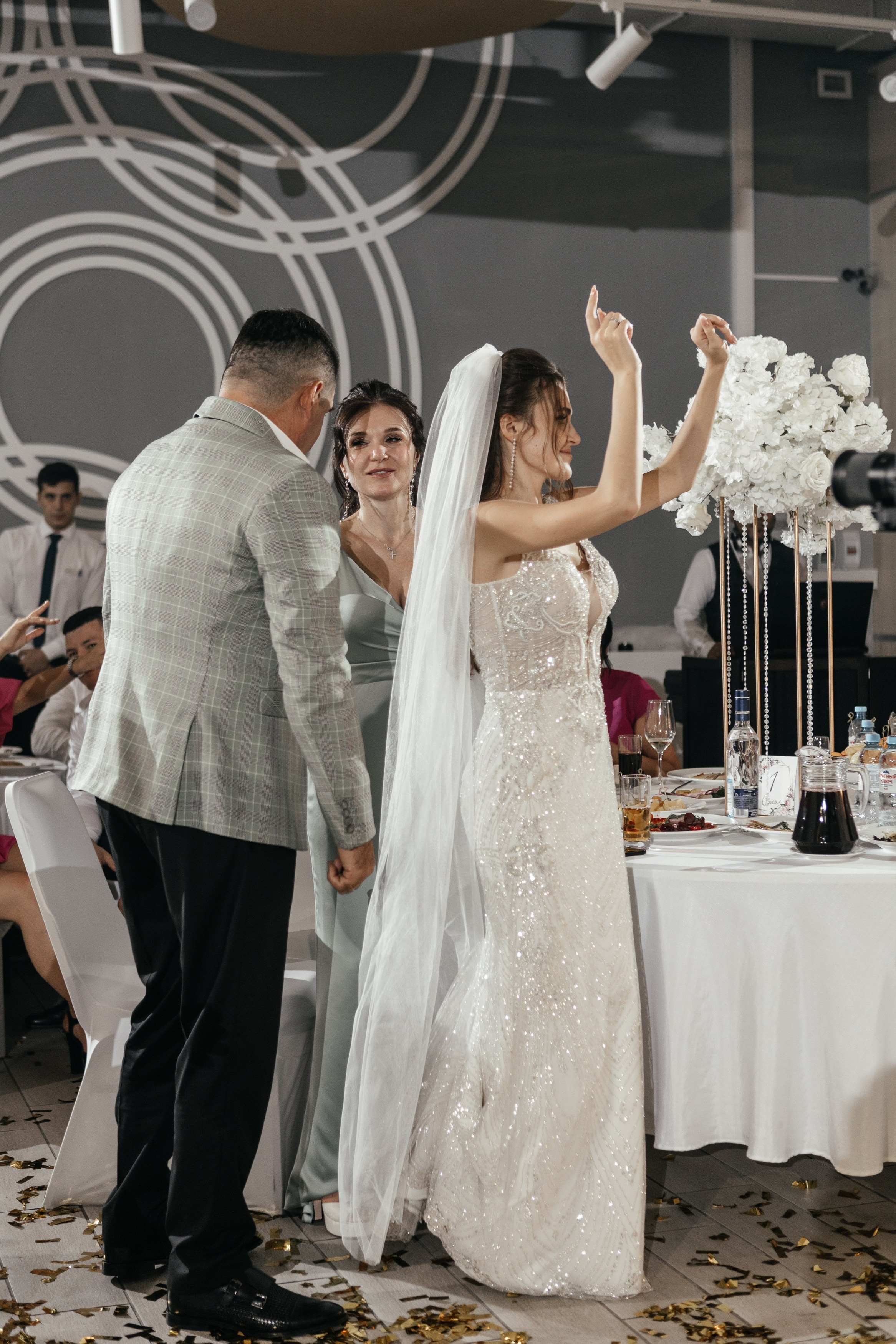 Свадебный фотограф Уфа — Руслан ГабдлисламовЖивые эмоции, красивые кадры, воспоминания на всю жизнь.Работаю по всей Республике Башкортоста. Свадебный фотограф Уфа Руслан Габдлисламов