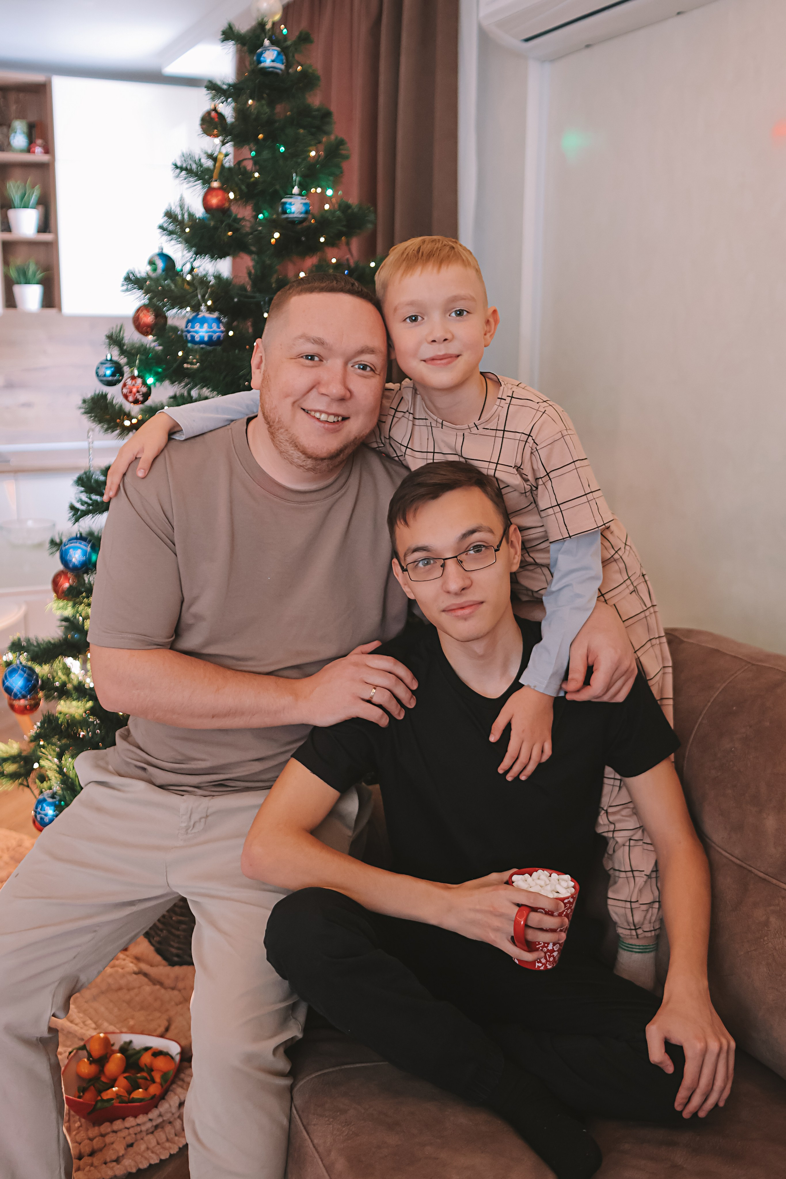 Дома. Семейный фотограф Тюмень, фотограф на роды Салмина Мария