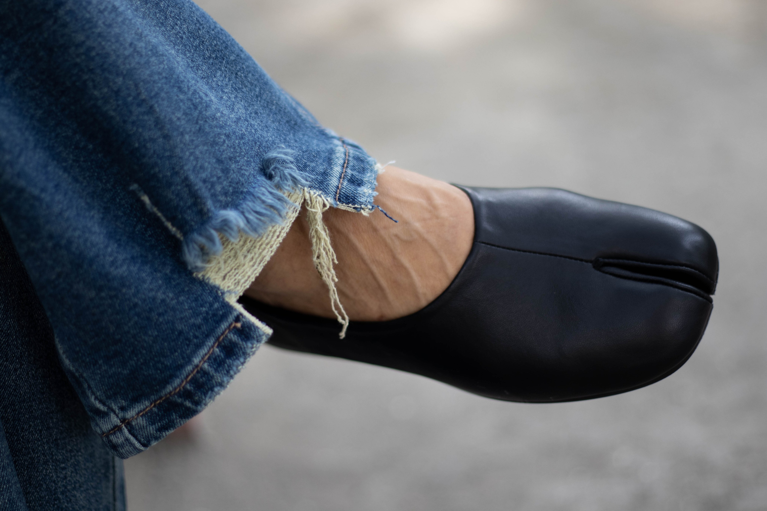 «Она среди улиц: лёгкость и стиль». Уличный фотограф Города N