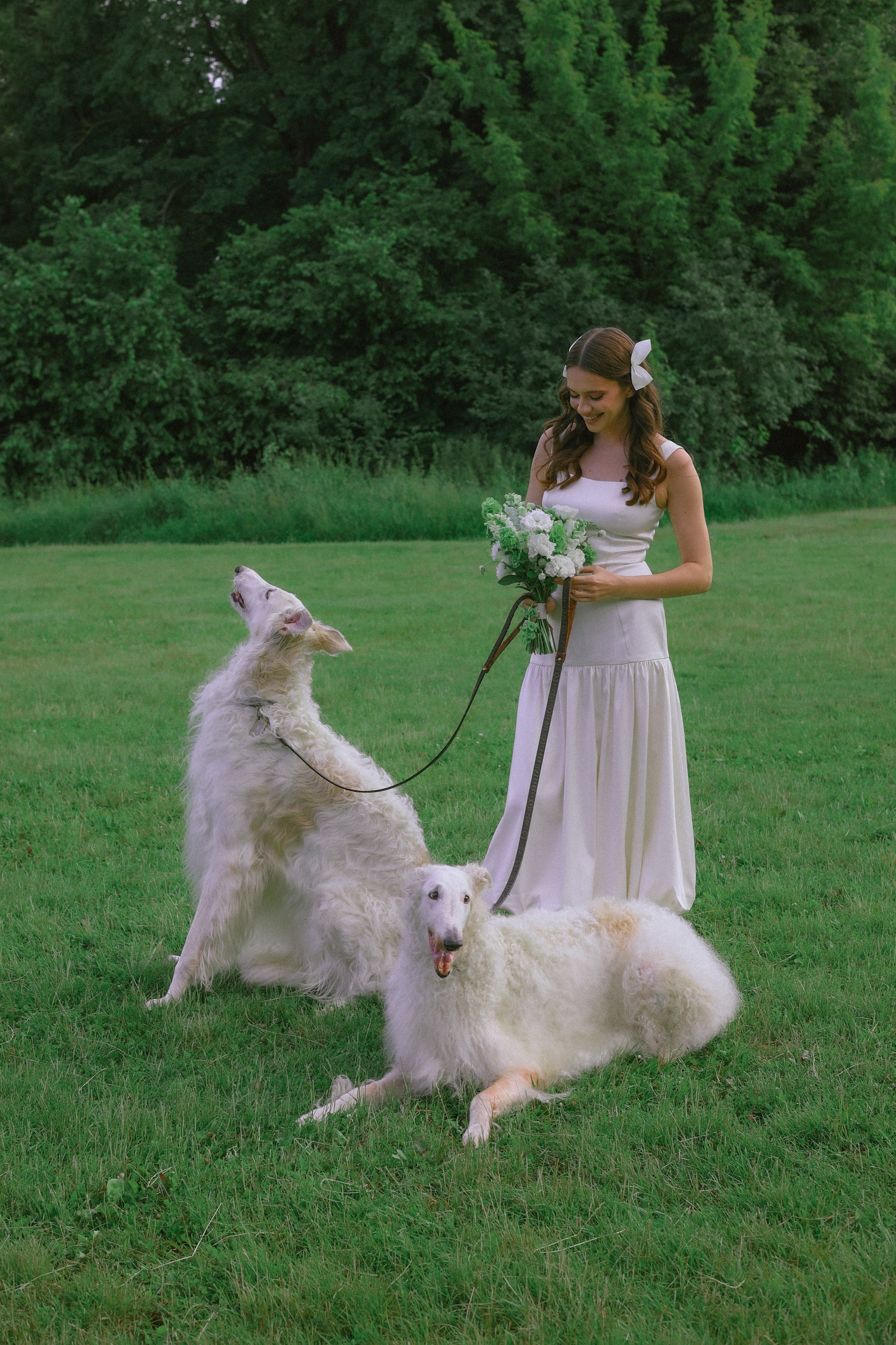 Дмитрий и Дарья. Свадебная прогулка в парке с собаками. Семейный и свадебный фотограф в Москве и области EVGENIA SAVI