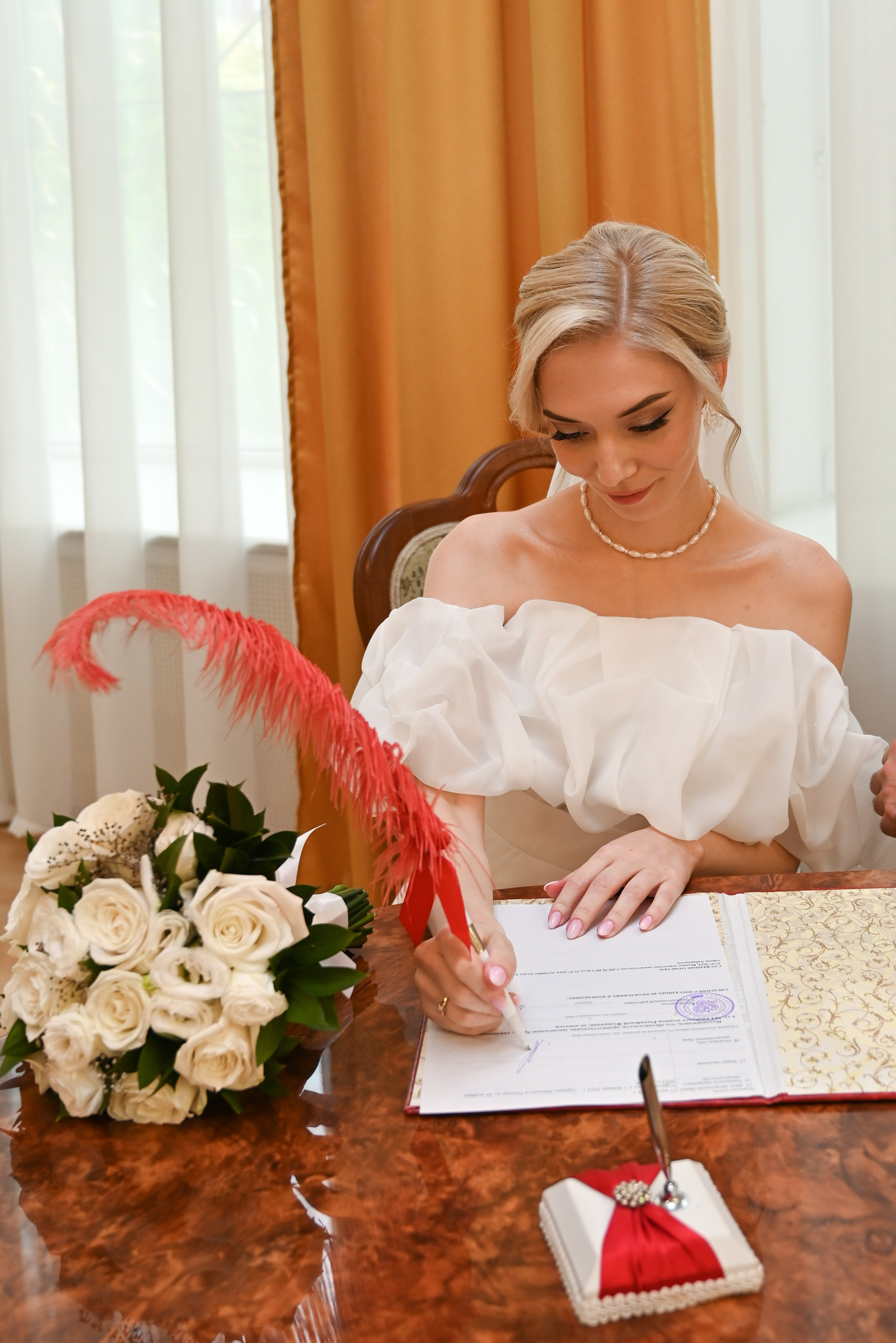 Свадьба Оксаны и Юры (Регистрация брака, прогулка и банкет). Свадебный и семейный фотограф в Хабаровске Оксана Новикова