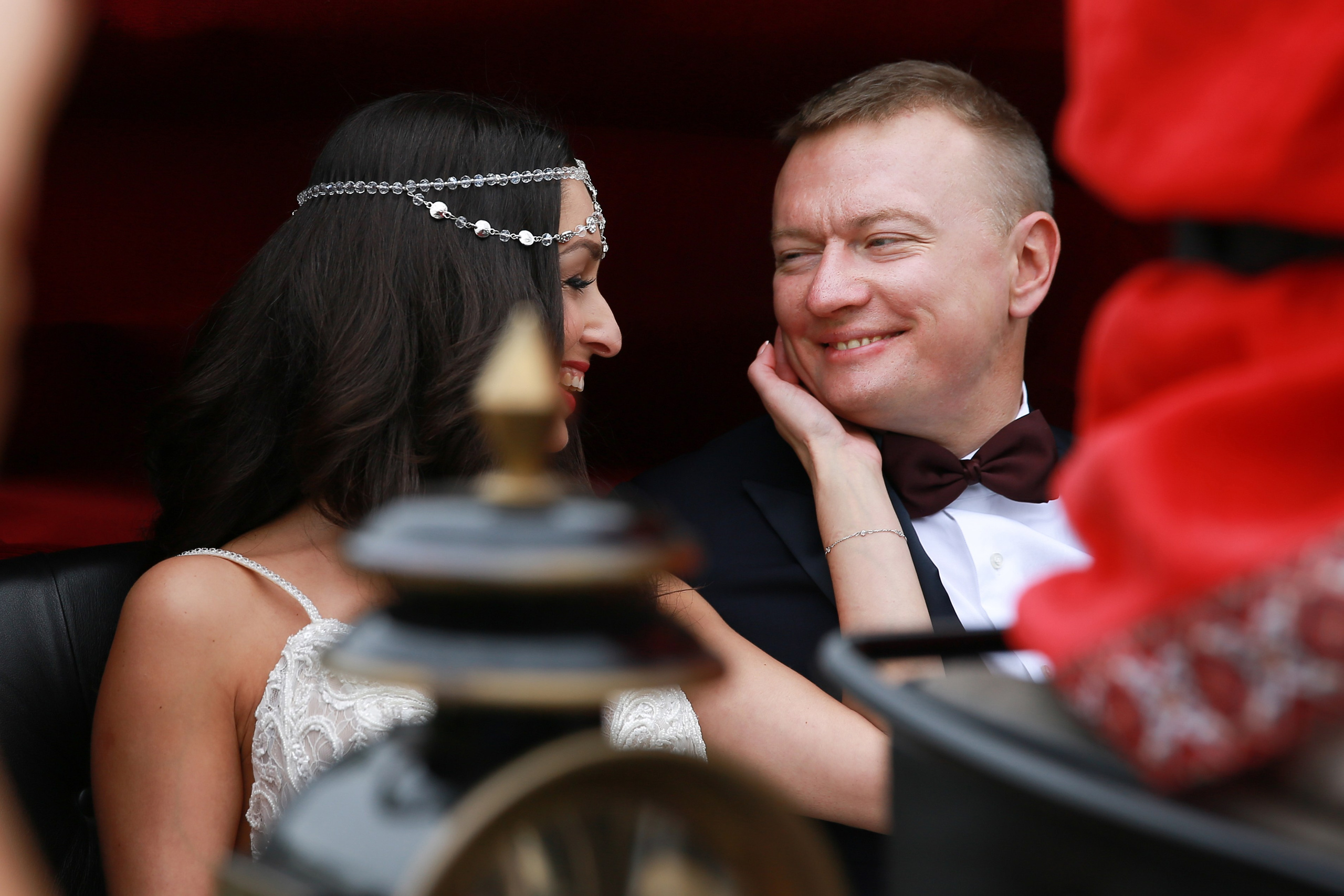 Нежная летняя свадьба Инны и Александра: фотосъёмка в парке. Фотограф в Москве Владимир Осиченко — портреты, мероприятия, репортажи