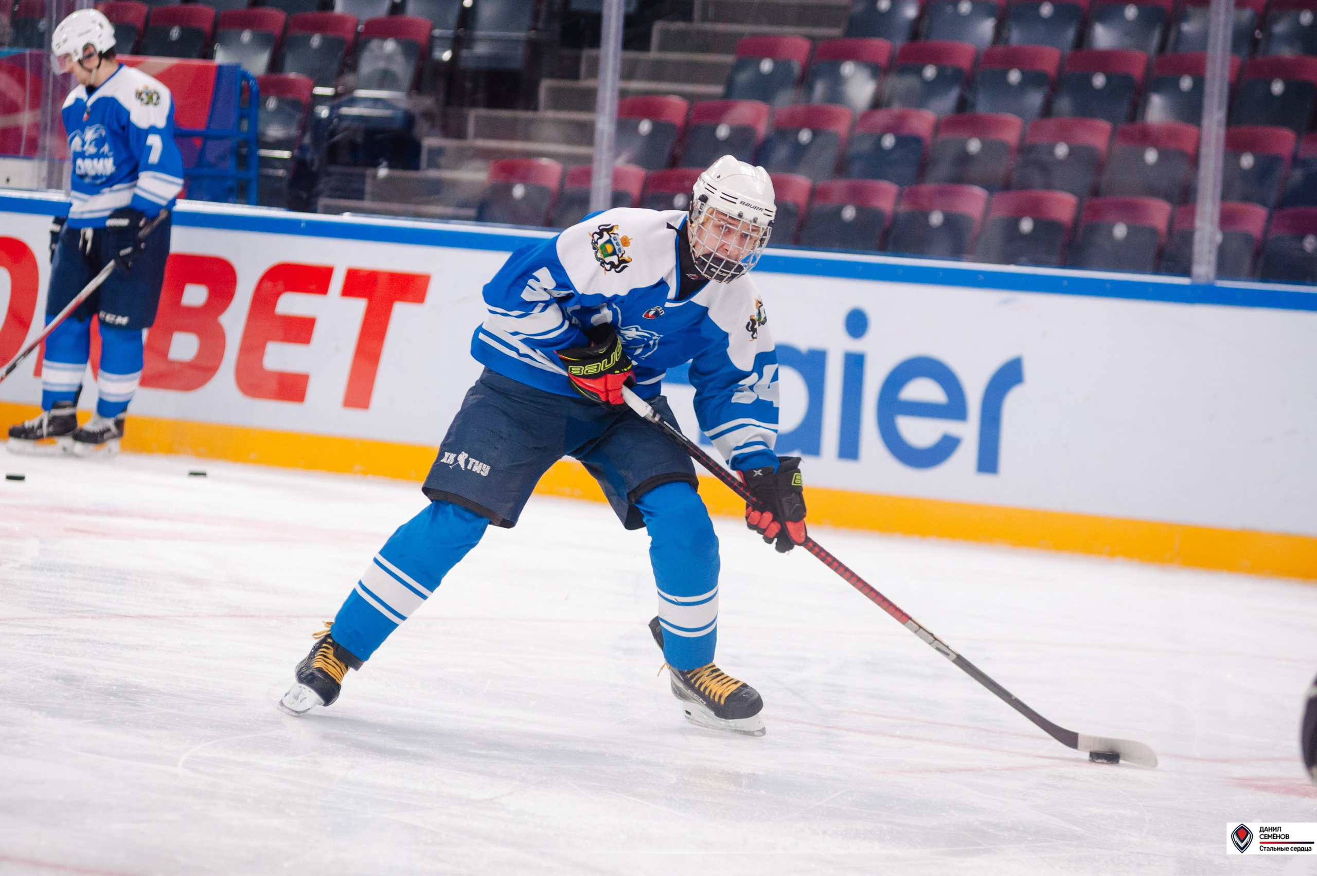 Чемпионат СХЛ. Стальные сердца — Газовик. Фотограф Магнитогорск Данил Семенов