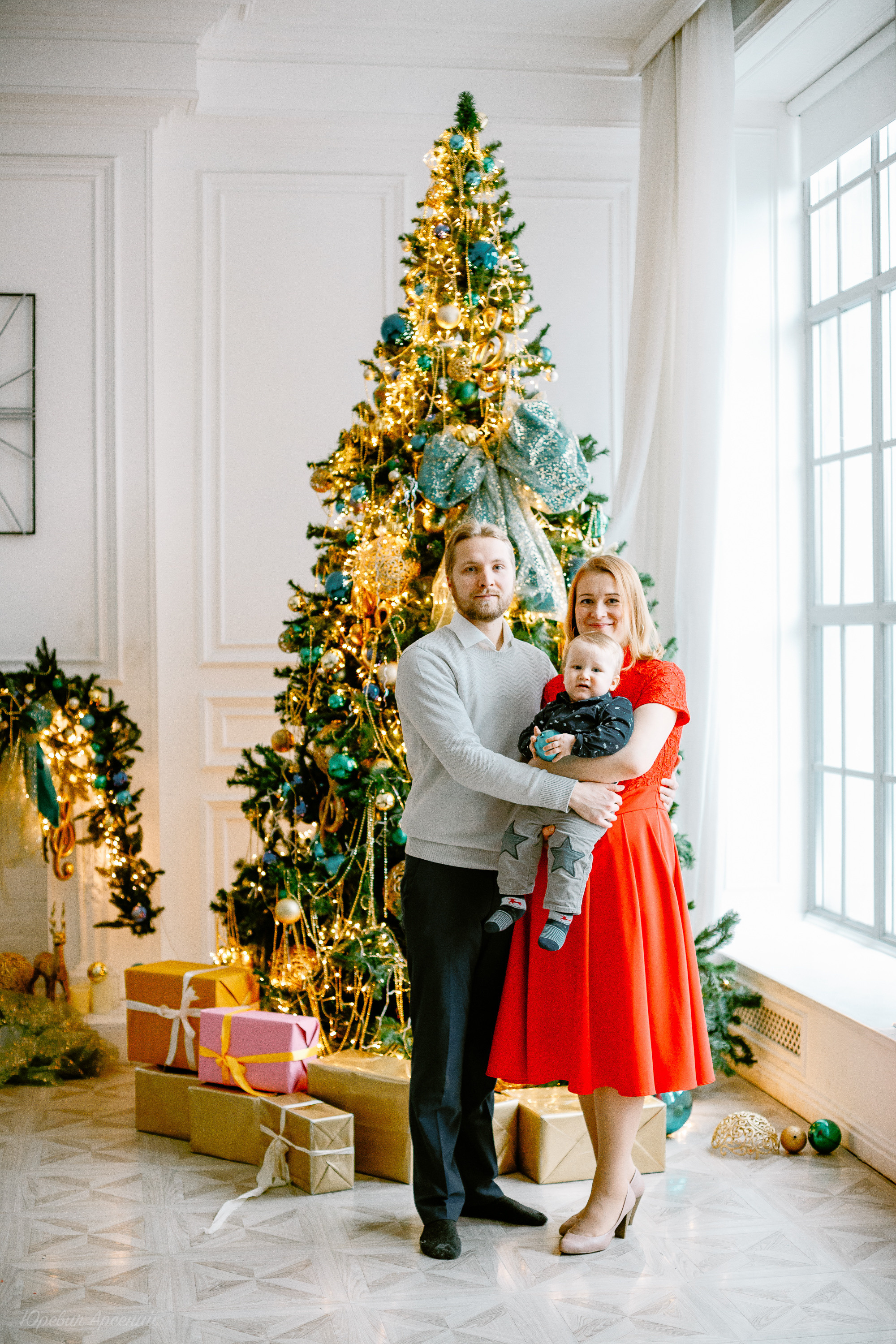 Фотосессия на&nbsp;новый год семейная,&nbsp;новогодняя фотосессия одежда,&nbsp;новогодняя фотосессия семейная фото,&nbsp;новогодняя фотосессия семейная идеи,&nbsp;одежда для новогодней фотосессии,&nbsp;новогодний образ для фотосессии в&nbsp;студии,&nbsp;как сделать новогоднее фото,&nbsp;фотосессии новый год,&nbsp;новый год фотосессия,&nbsp;идеи для новогодней фотосессии.