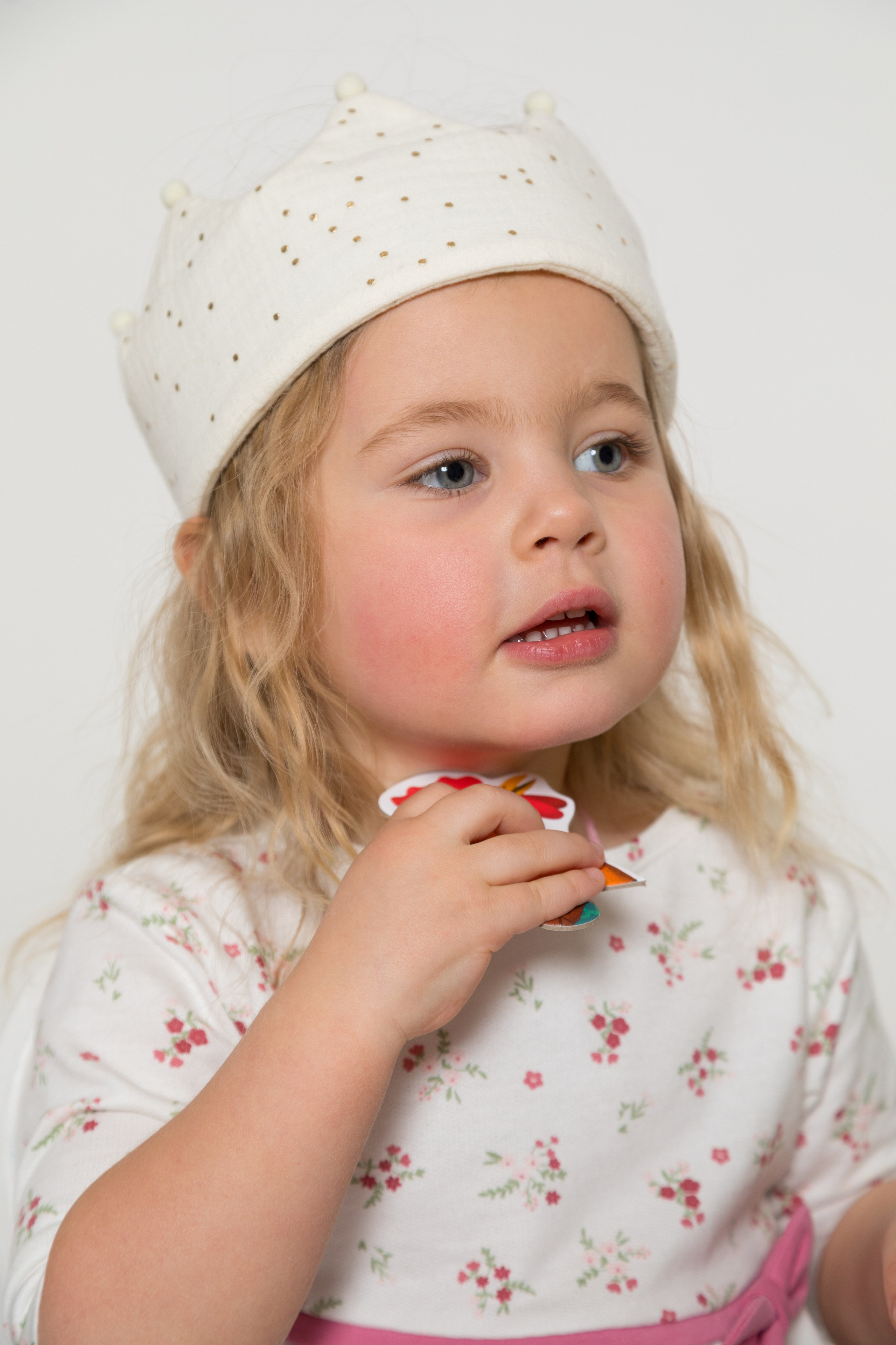 Имиджевая и каталожная съёмка для бренда детских пазлов. Детский и контент фотограф Надя Волкова Санкт-Петербург