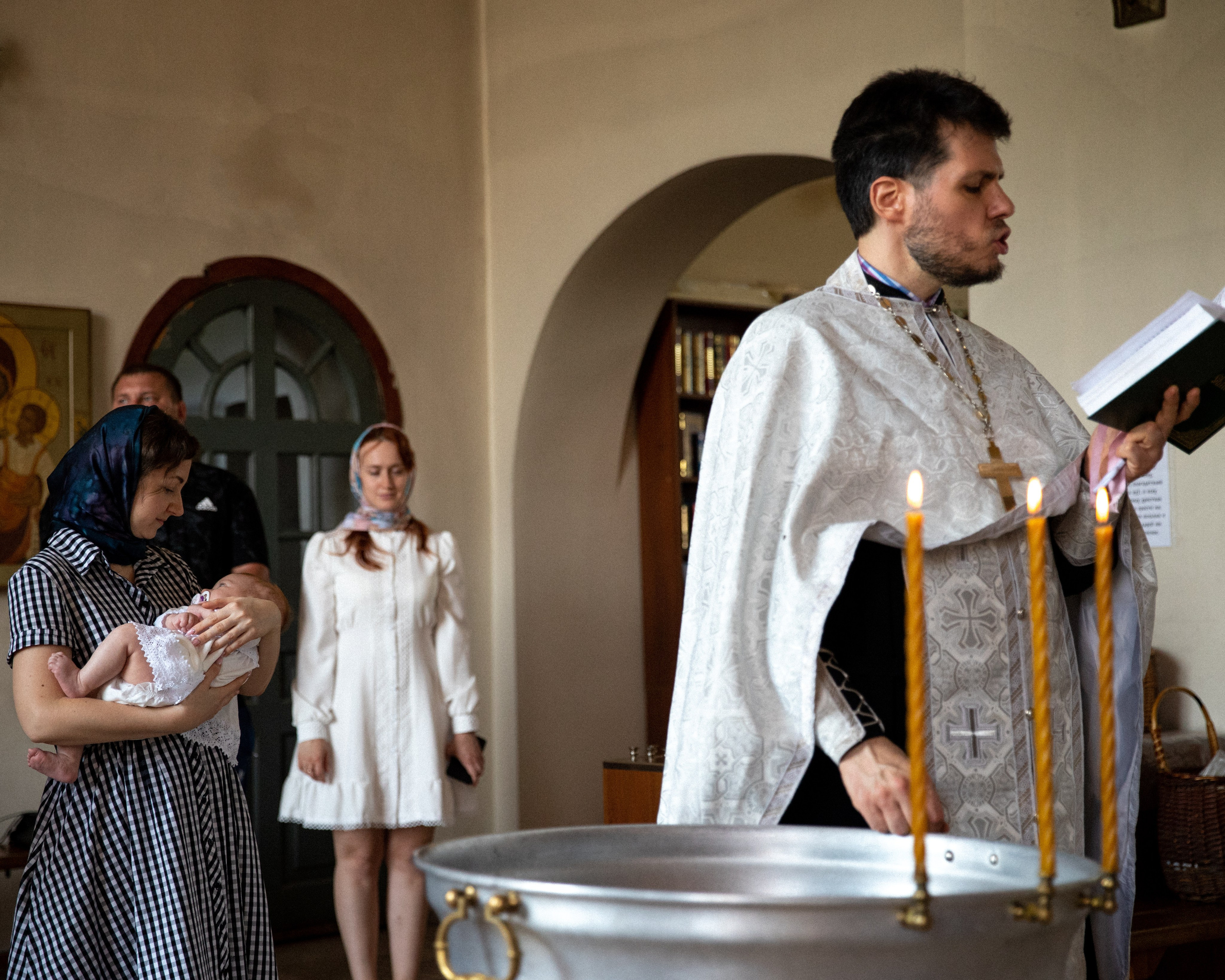 Крещение Марии. Фотограф на крещение в Рязани. Семейный фотограф