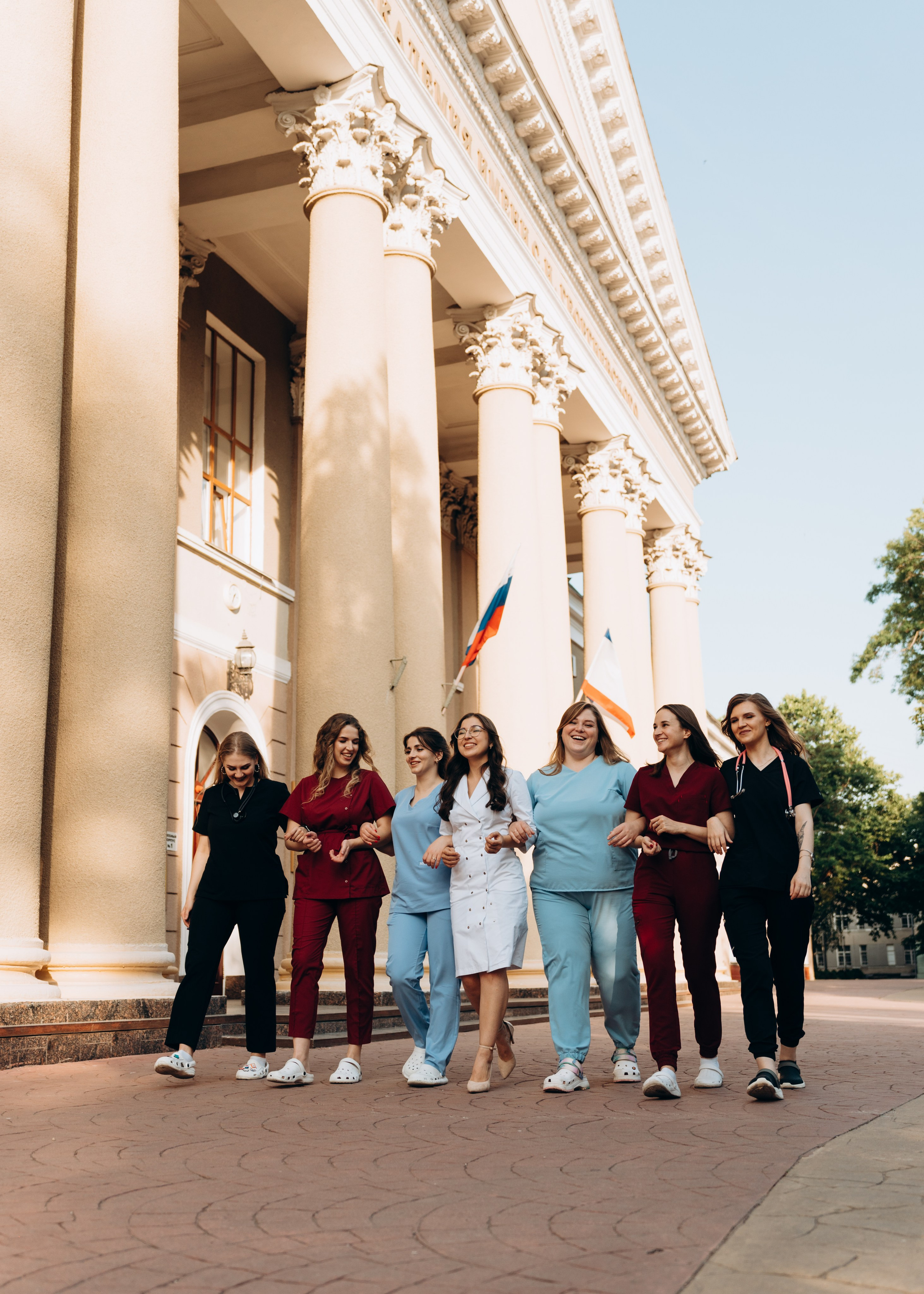 Групповая фотосессия для выпускников мед.института. Портретный свадебный фотограф Крым | Евгения Щитенко