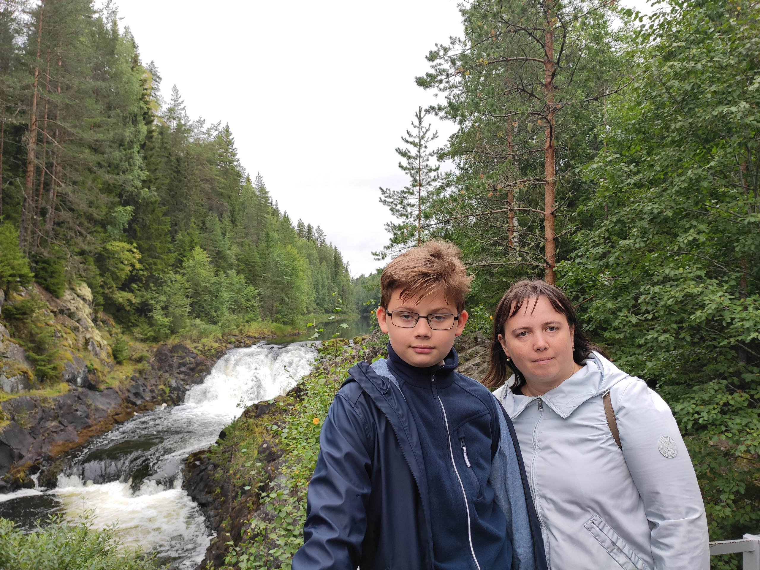Перепад высот водопада - 10.4 м