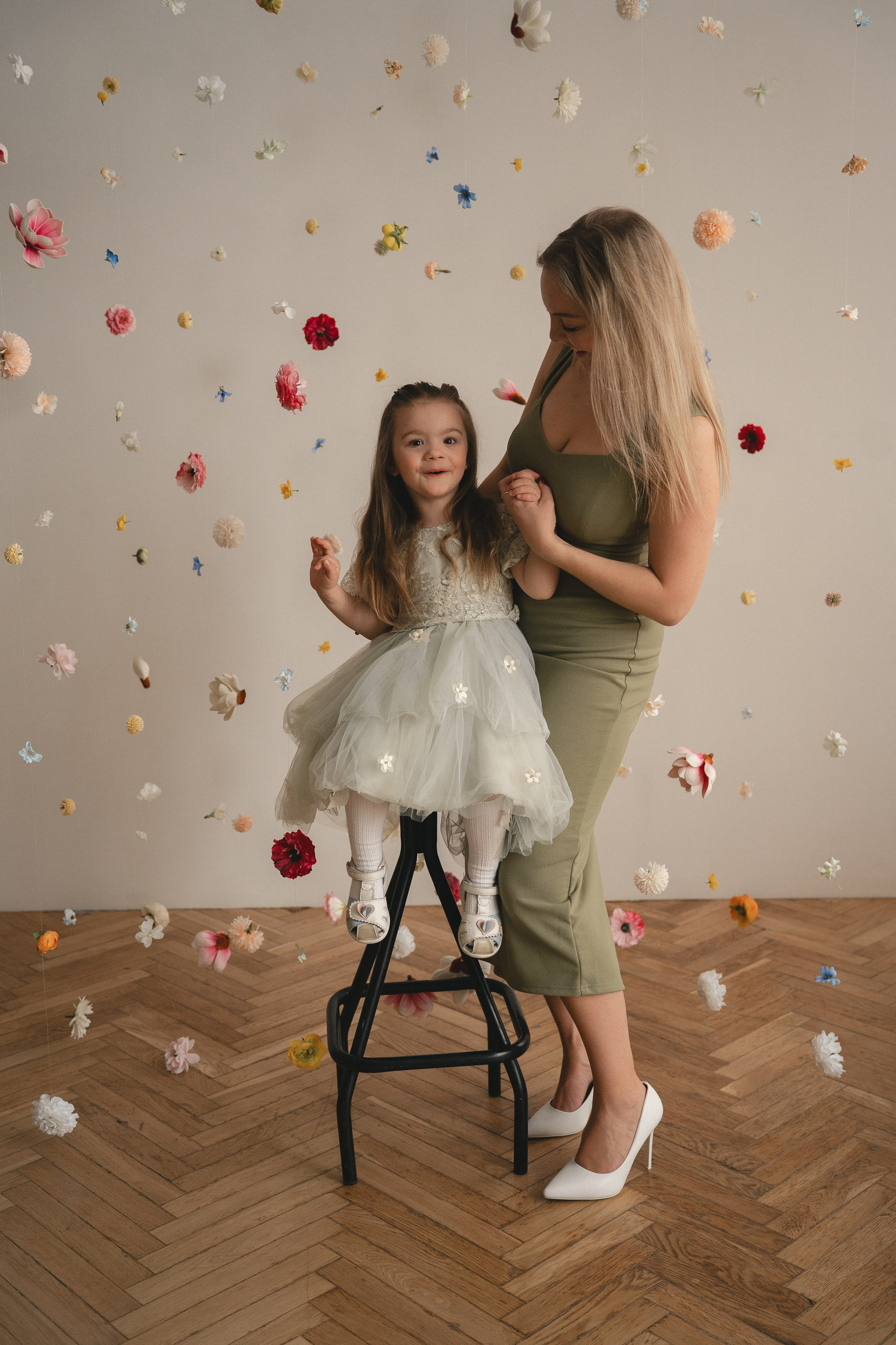 Оля и Настя. Фотограф/рилсмейкер в Москве и МО. Свадьбы, индивидуальные съемки, лавстори, беременность, мероприятия, бренды