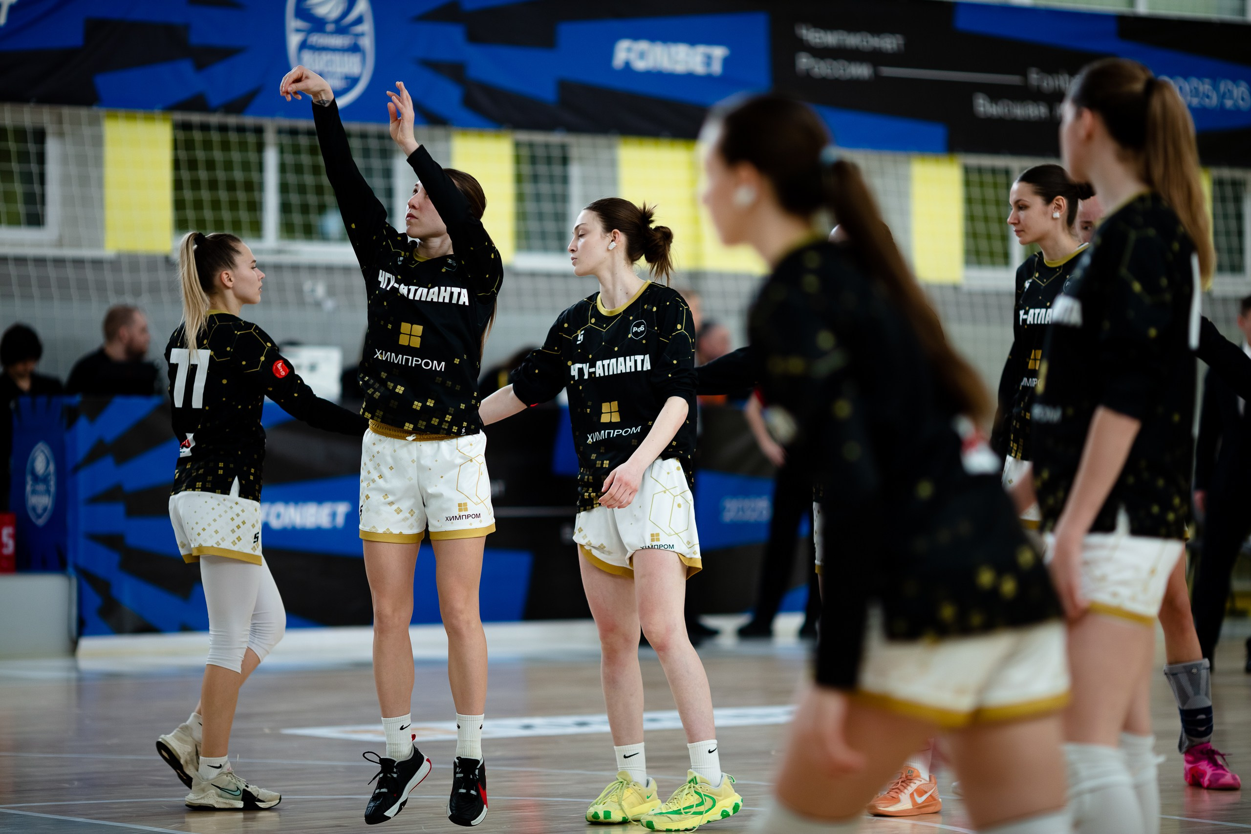 ЧГУ-Атланта — Динамо / 1 игра. Фотография